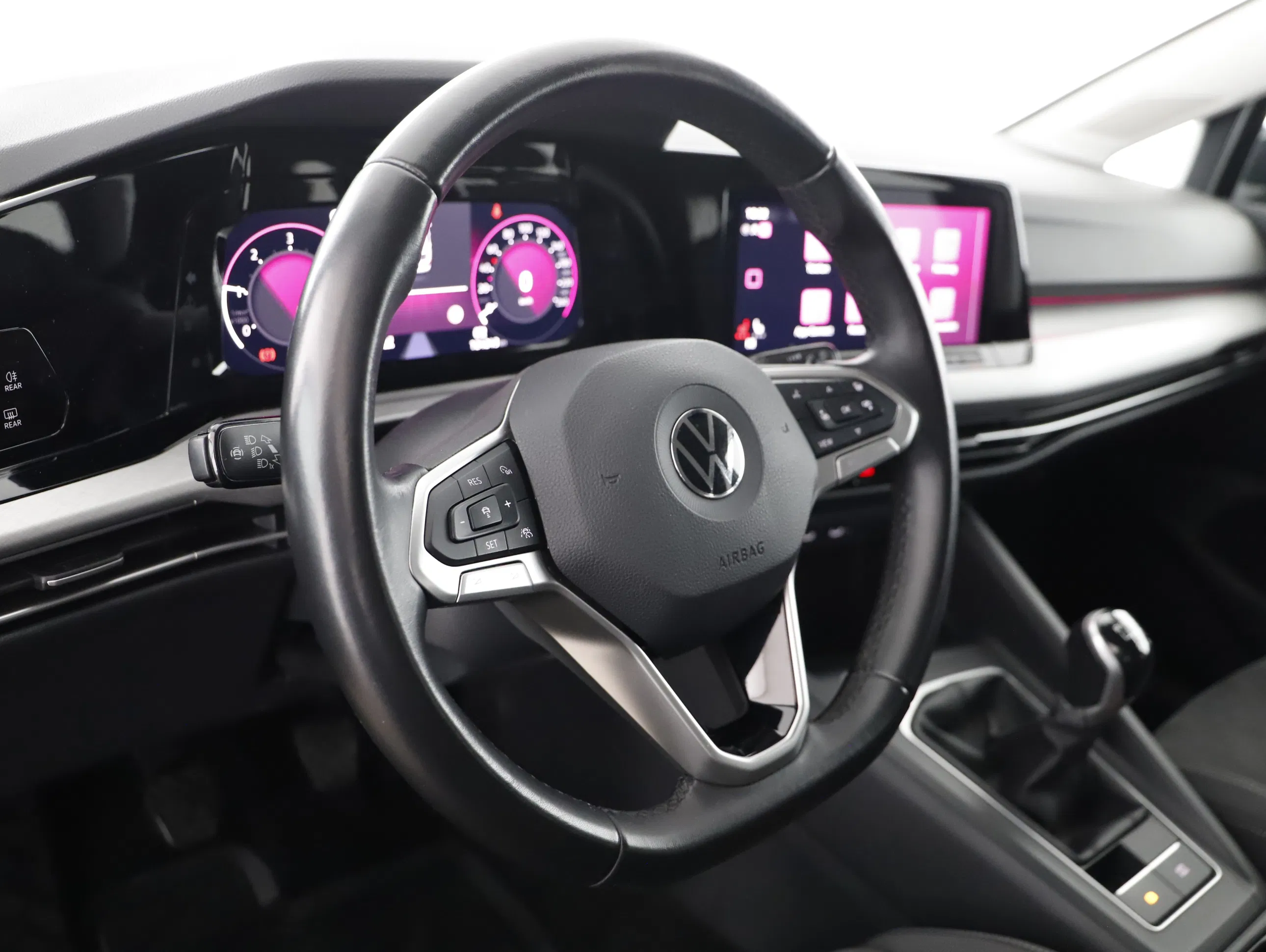 VW Golf VIII Variant 2.0 TDI Life | Bild 4 von 23