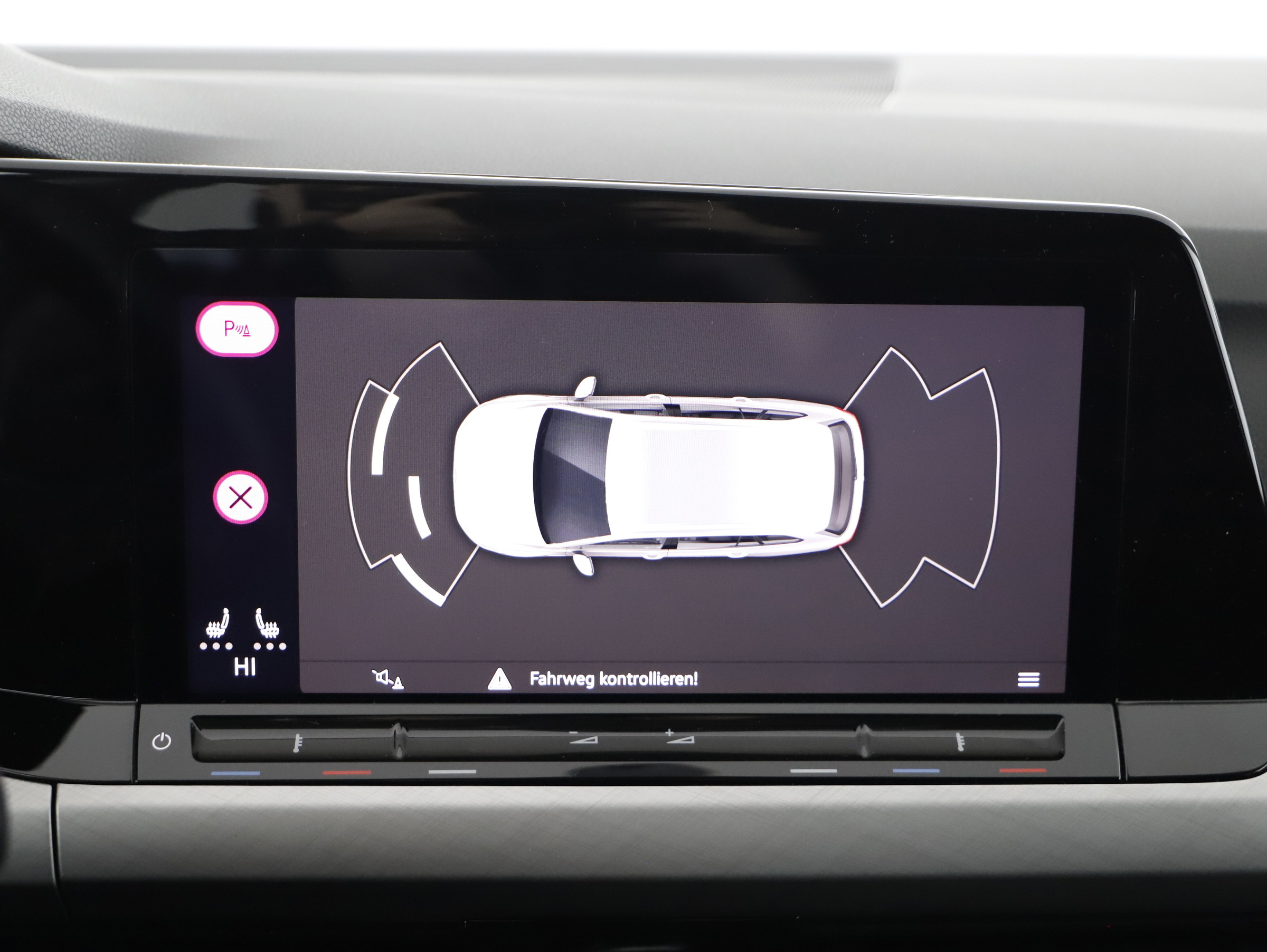 VW Golf VIII Variant 2.0 TDI Life | Bild 9 von 23