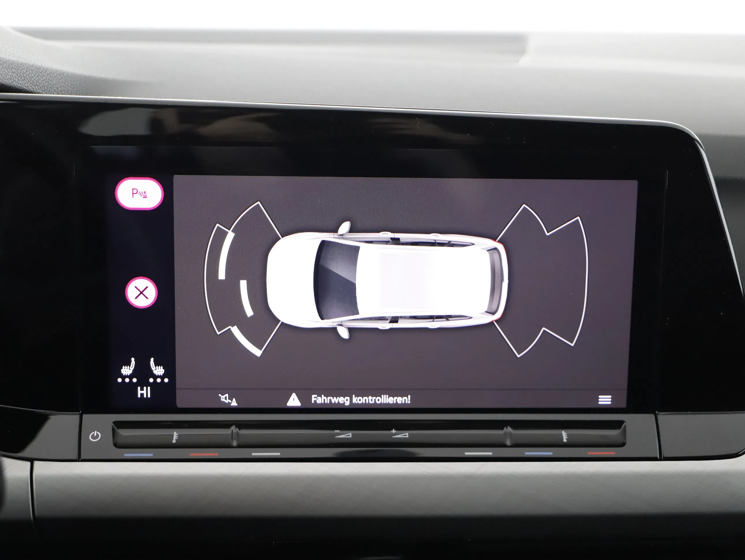 VW Golf VIII Variant 2.0 TDI Life | Bild 9 von 23