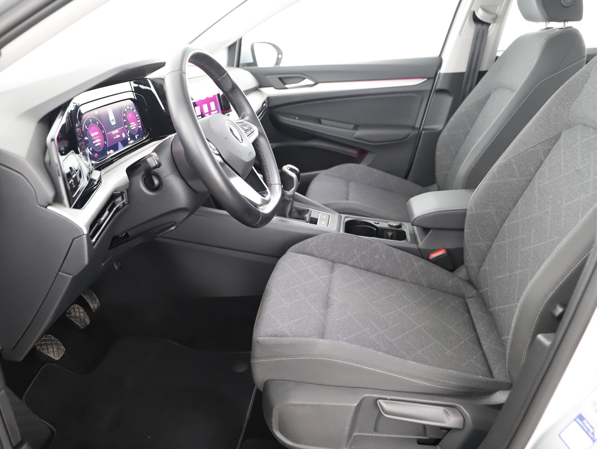 VW Golf VIII Variant 2.0 TDI Life | Bild 7 von 20