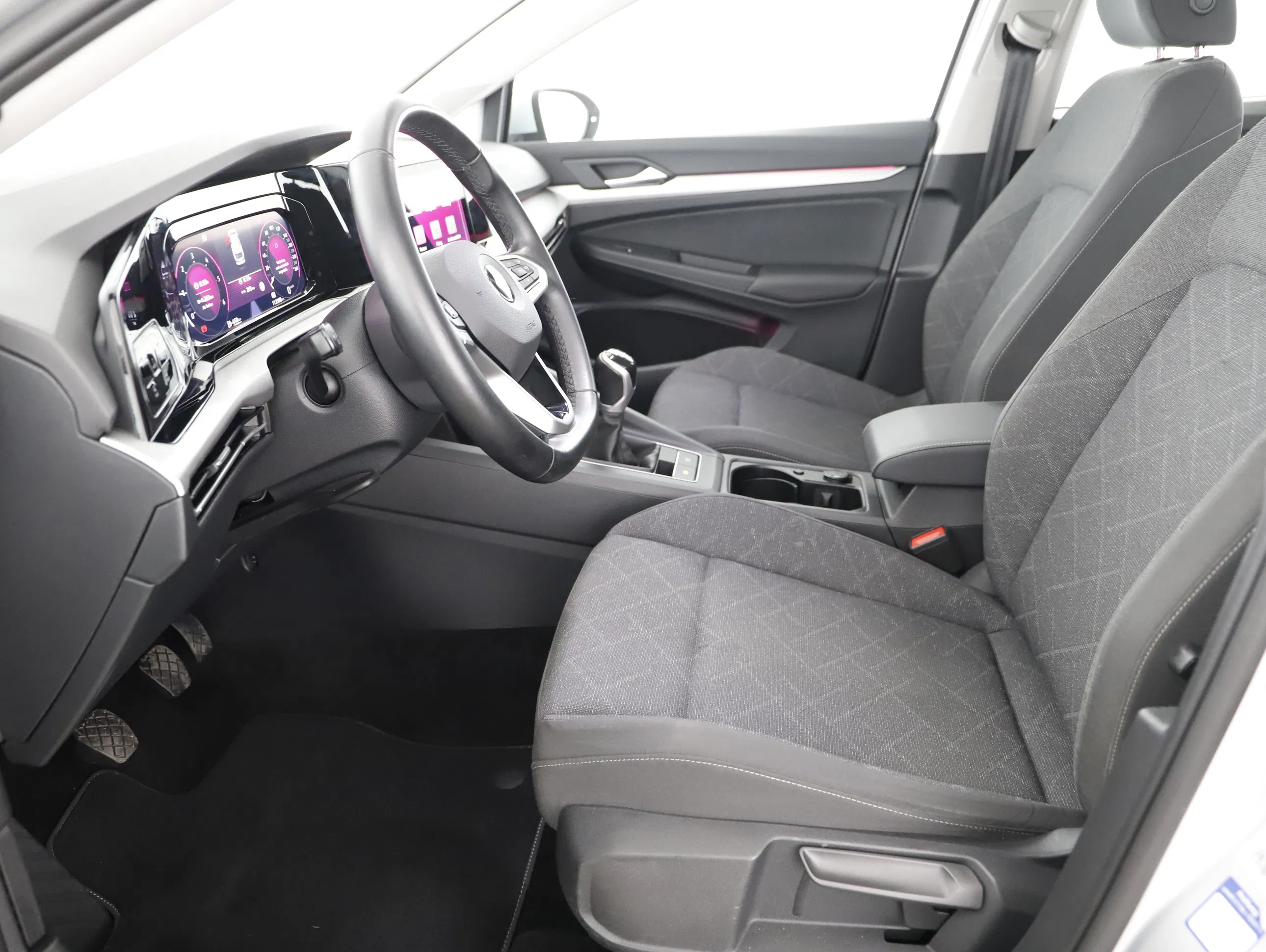 VW Golf VIII Variant 2.0 TDI Life | Bild 7 von 20