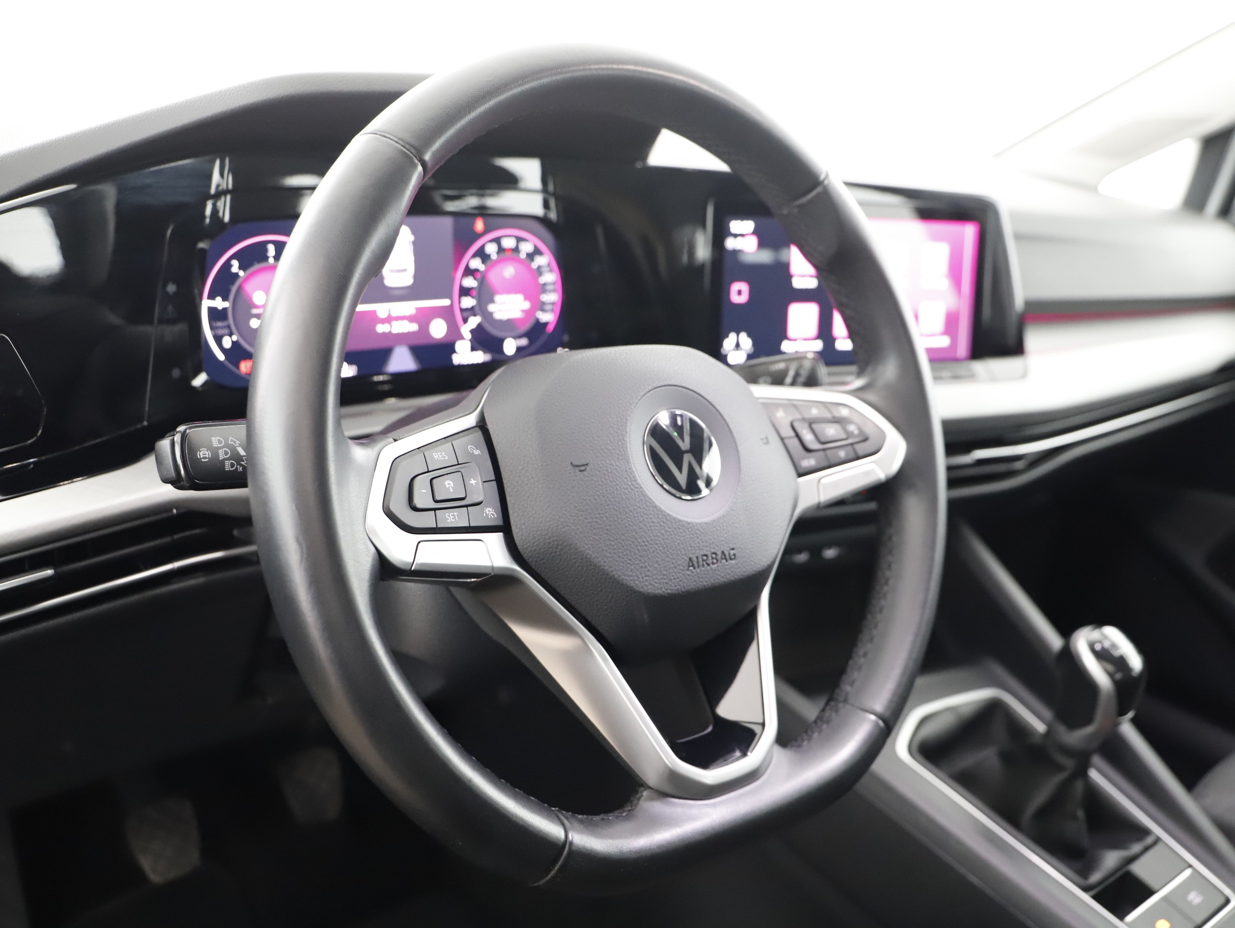 VW Golf VIII Variant 2.0 TDI Life | Bild 9 von 20