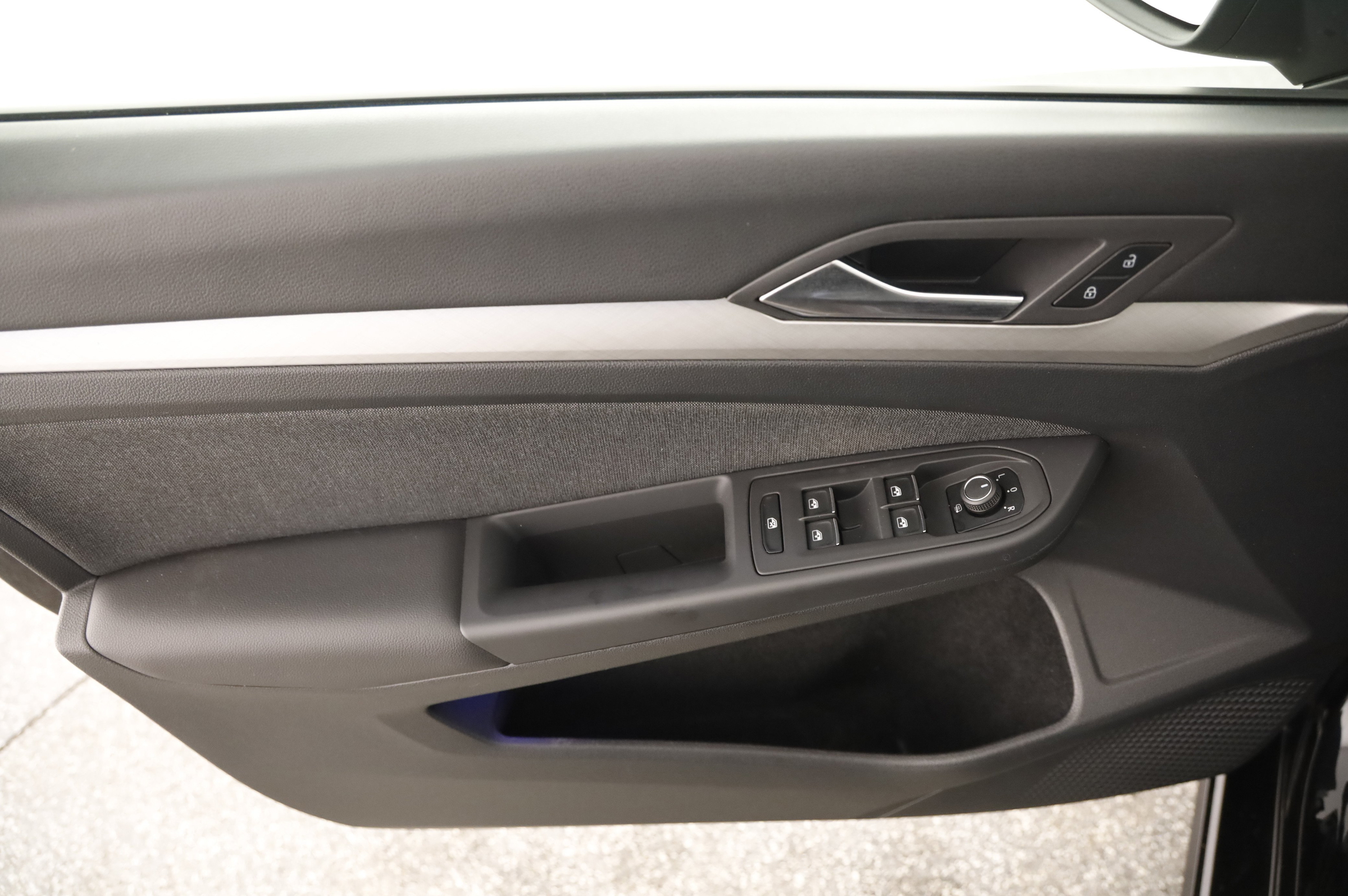 VW Golf VIII Variant 2.0 TDI Life | Bild 11 von 29