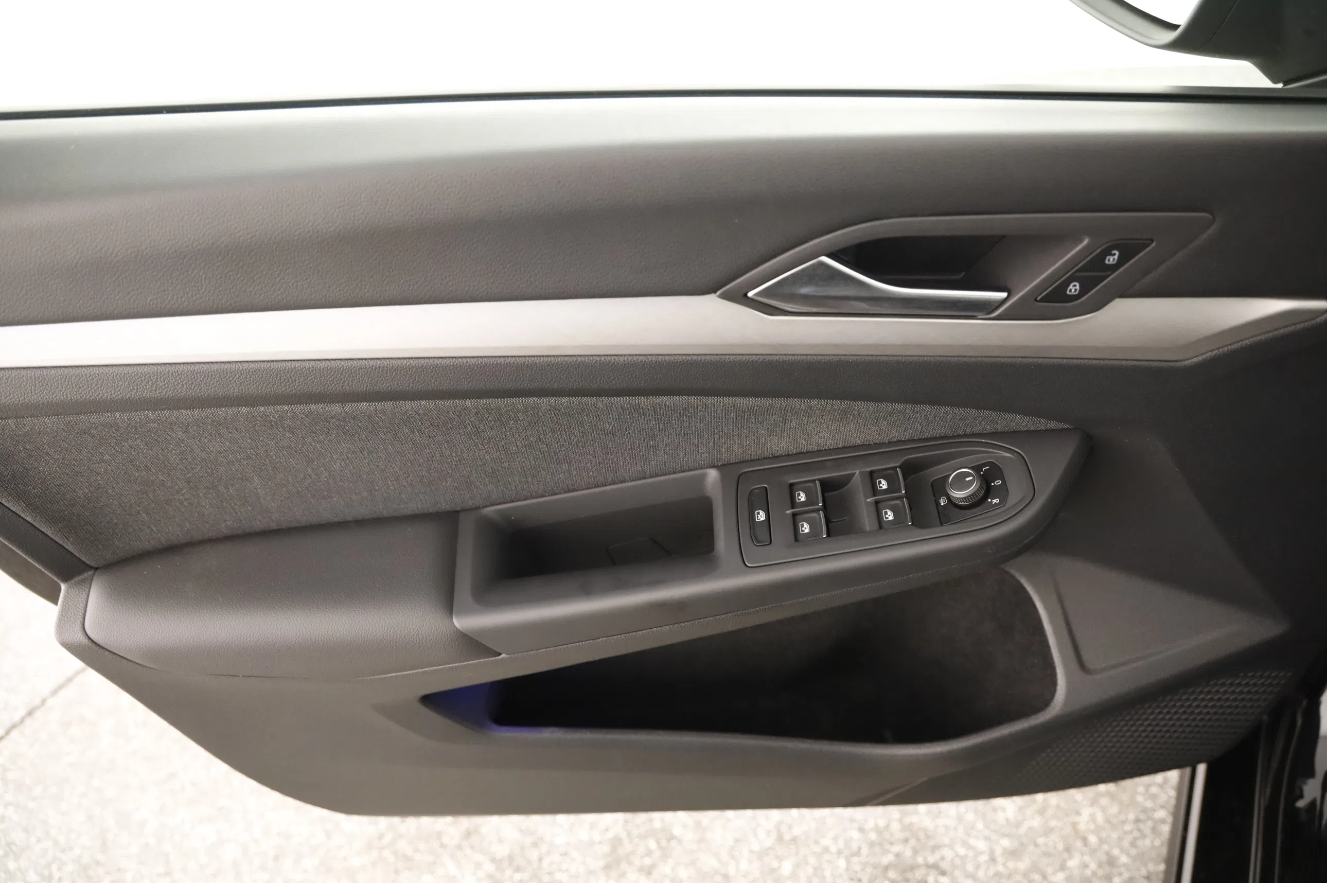 VW Golf VIII Variant 2.0 TDI Life | Bild 11 von 29