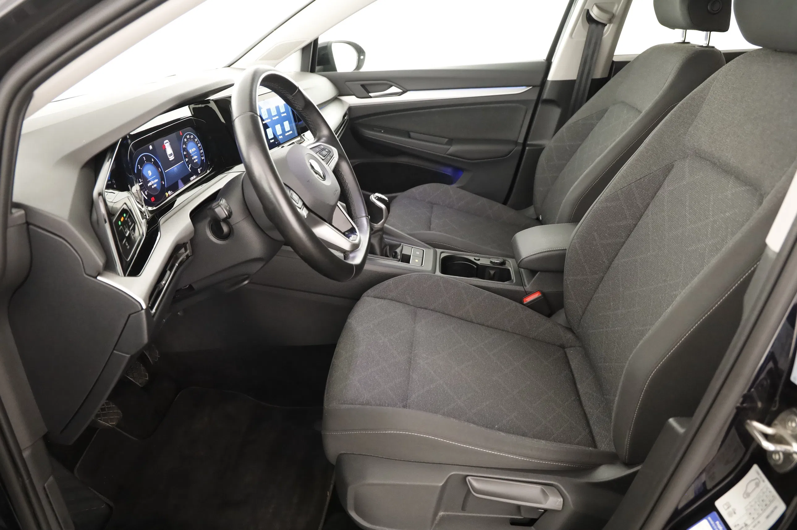 VW Golf VIII Variant 2.0 TDI Life | Bild 14 von 29