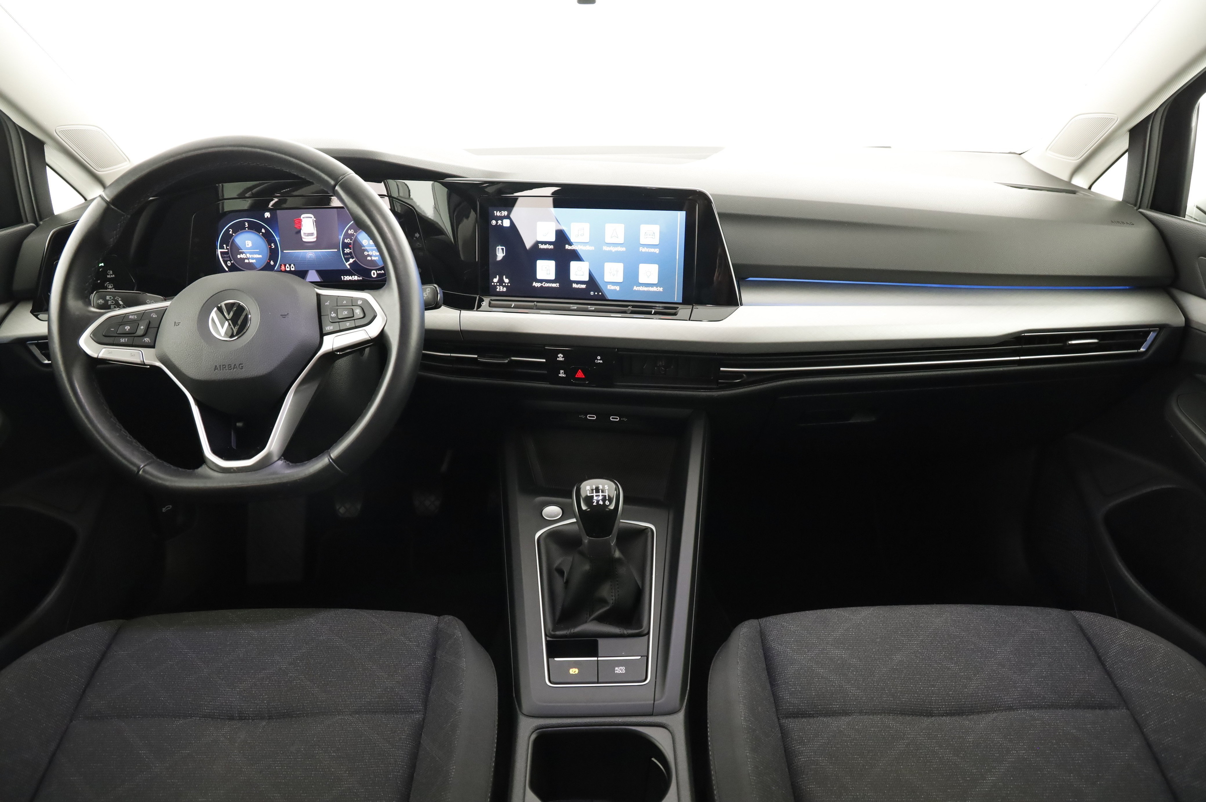 VW Golf VIII Variant 2.0 TDI Life | Bild 15 von 29