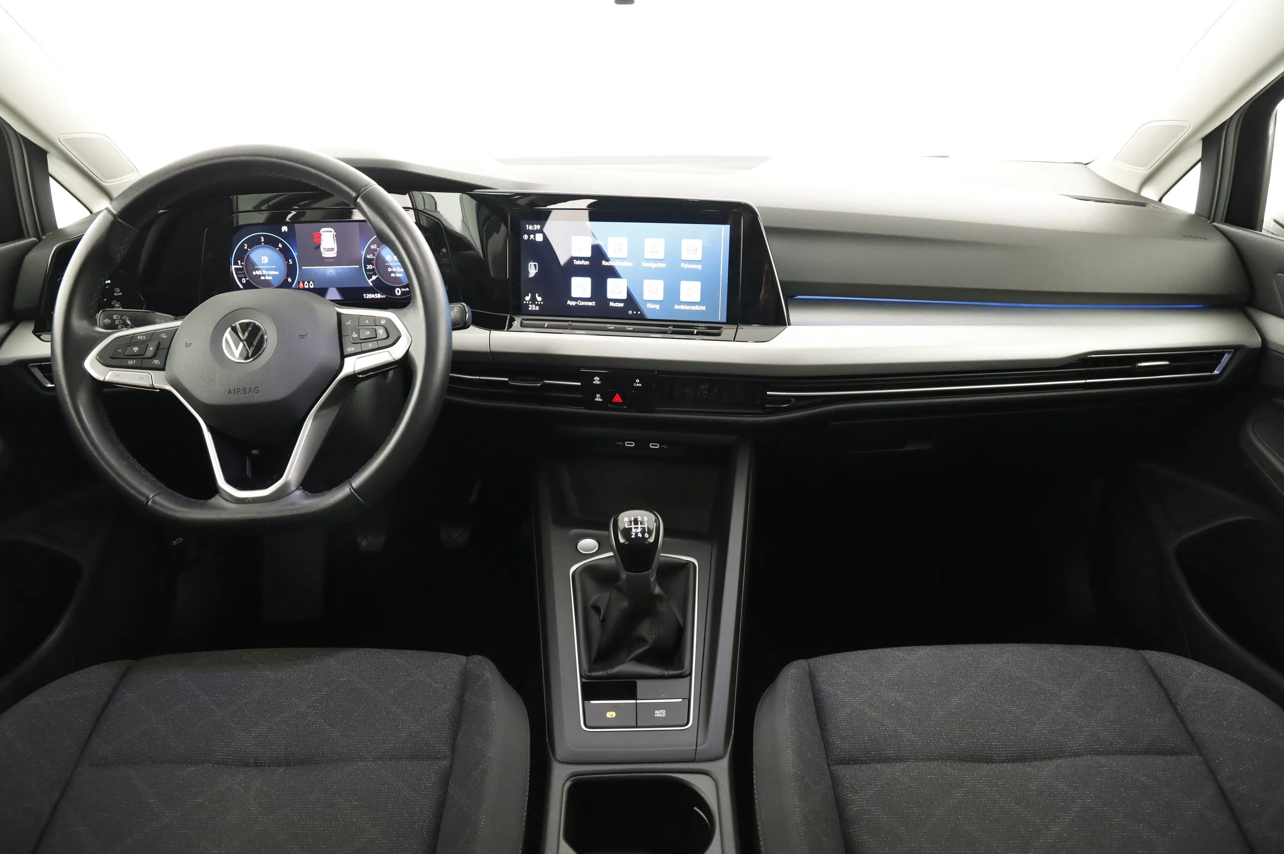 VW Golf VIII Variant 2.0 TDI Life | Bild 15 von 29