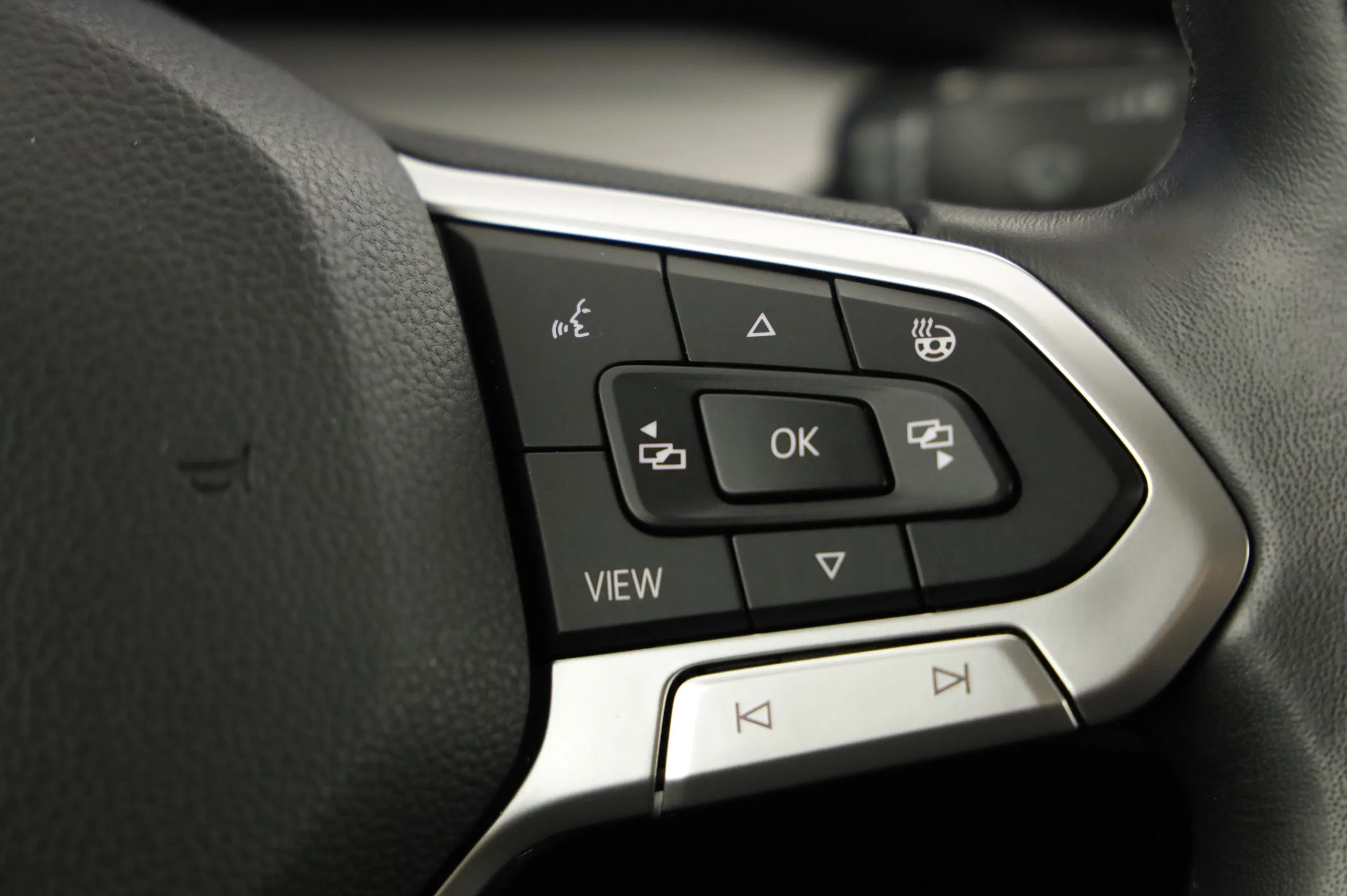 VW Golf VIII Variant 2.0 TDI Life | Bild 19 von 29