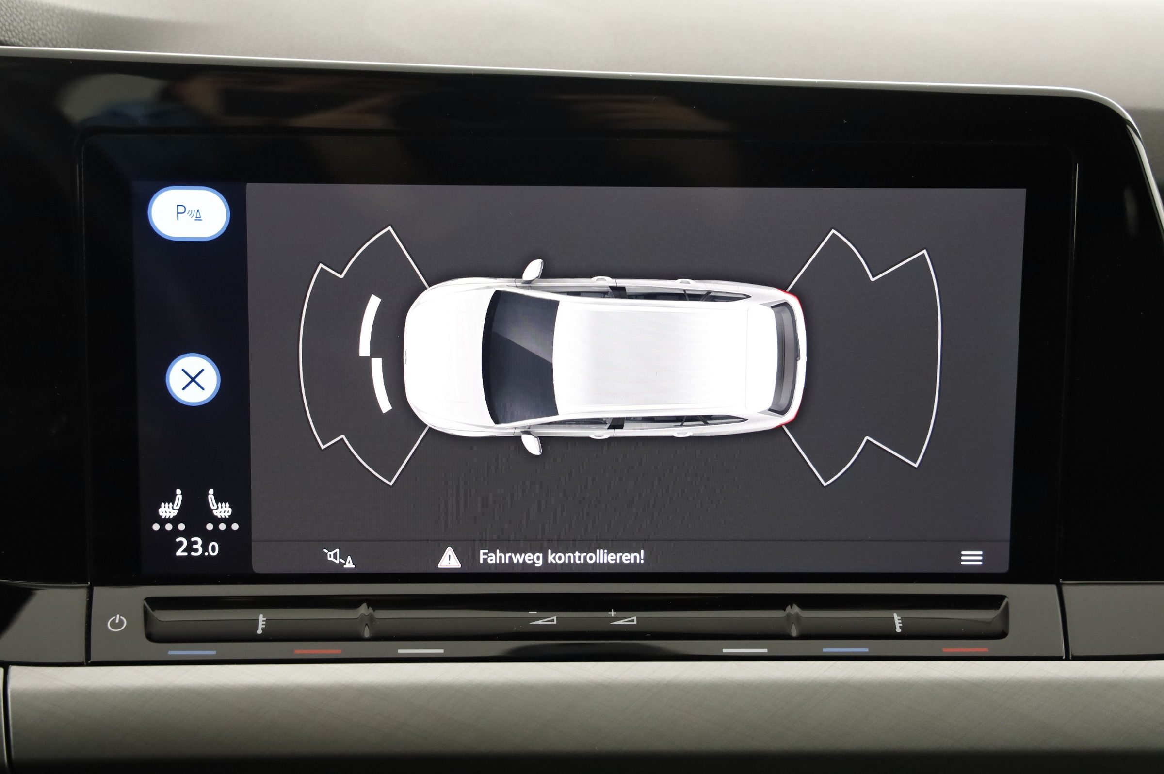 VW Golf VIII Variant 2.0 TDI Life | Bild 21 von 29