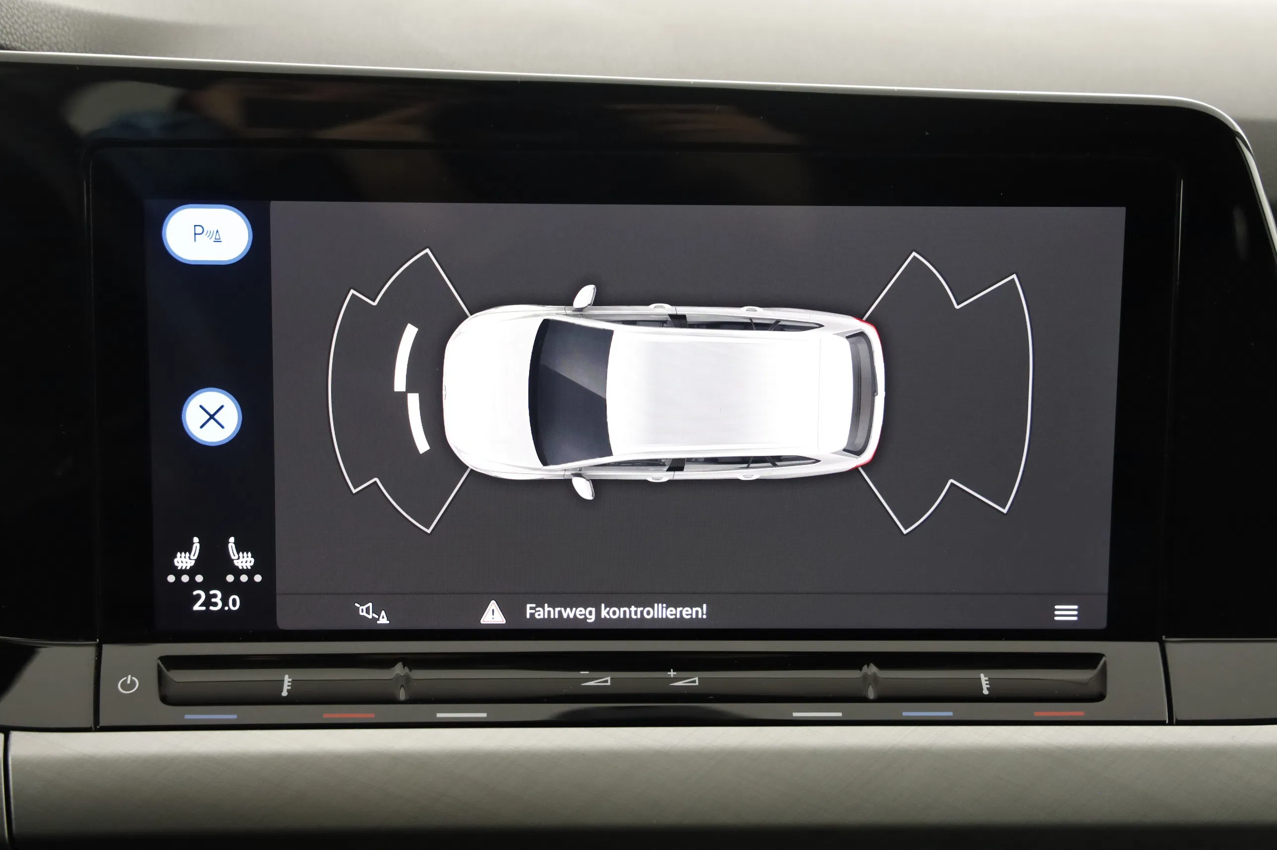 VW Golf VIII Variant 2.0 TDI Life | Bild 21 von 29