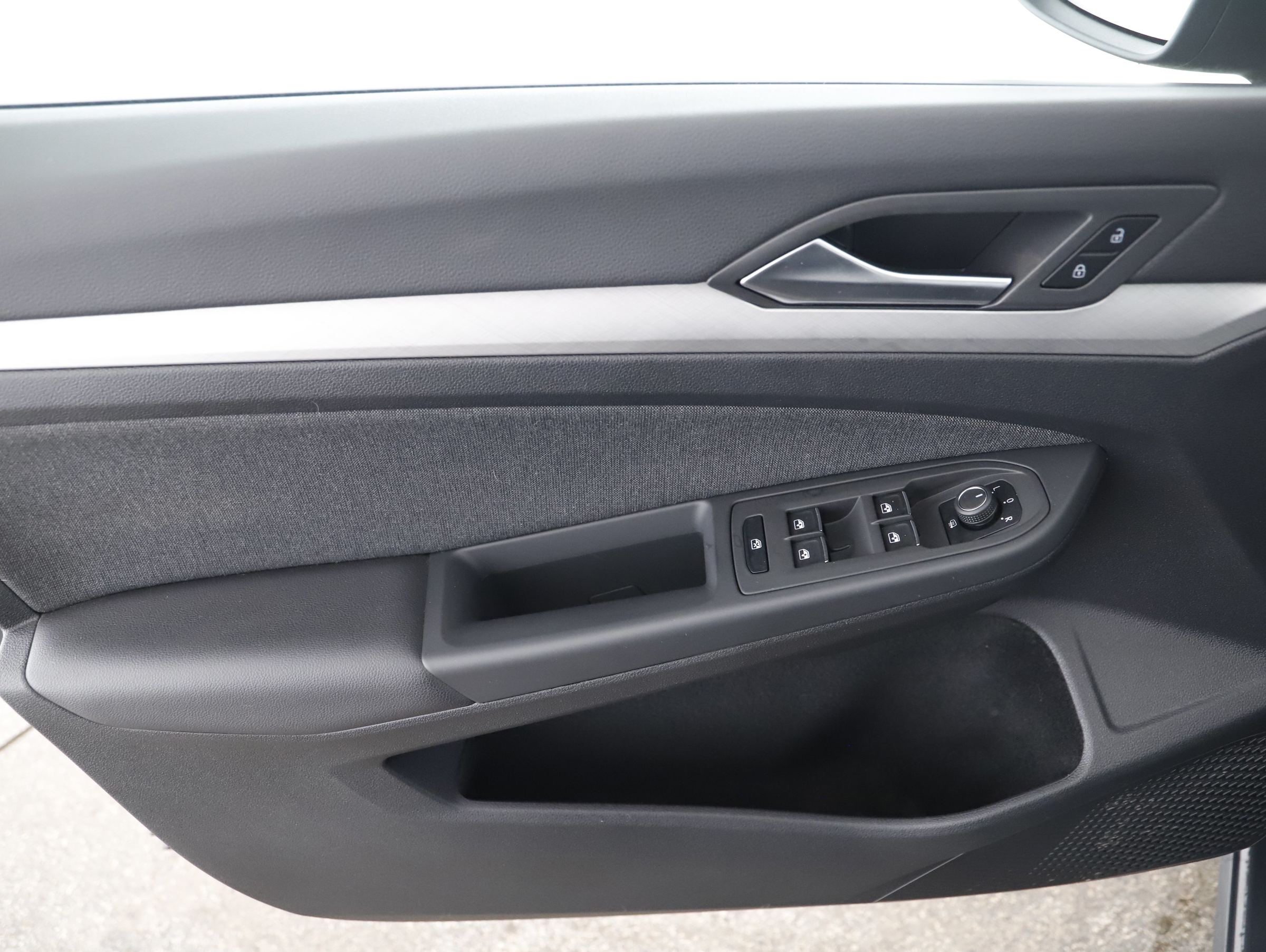 VW Golf VIII Variant 2.0 TDI Life | Bild 13 von 20