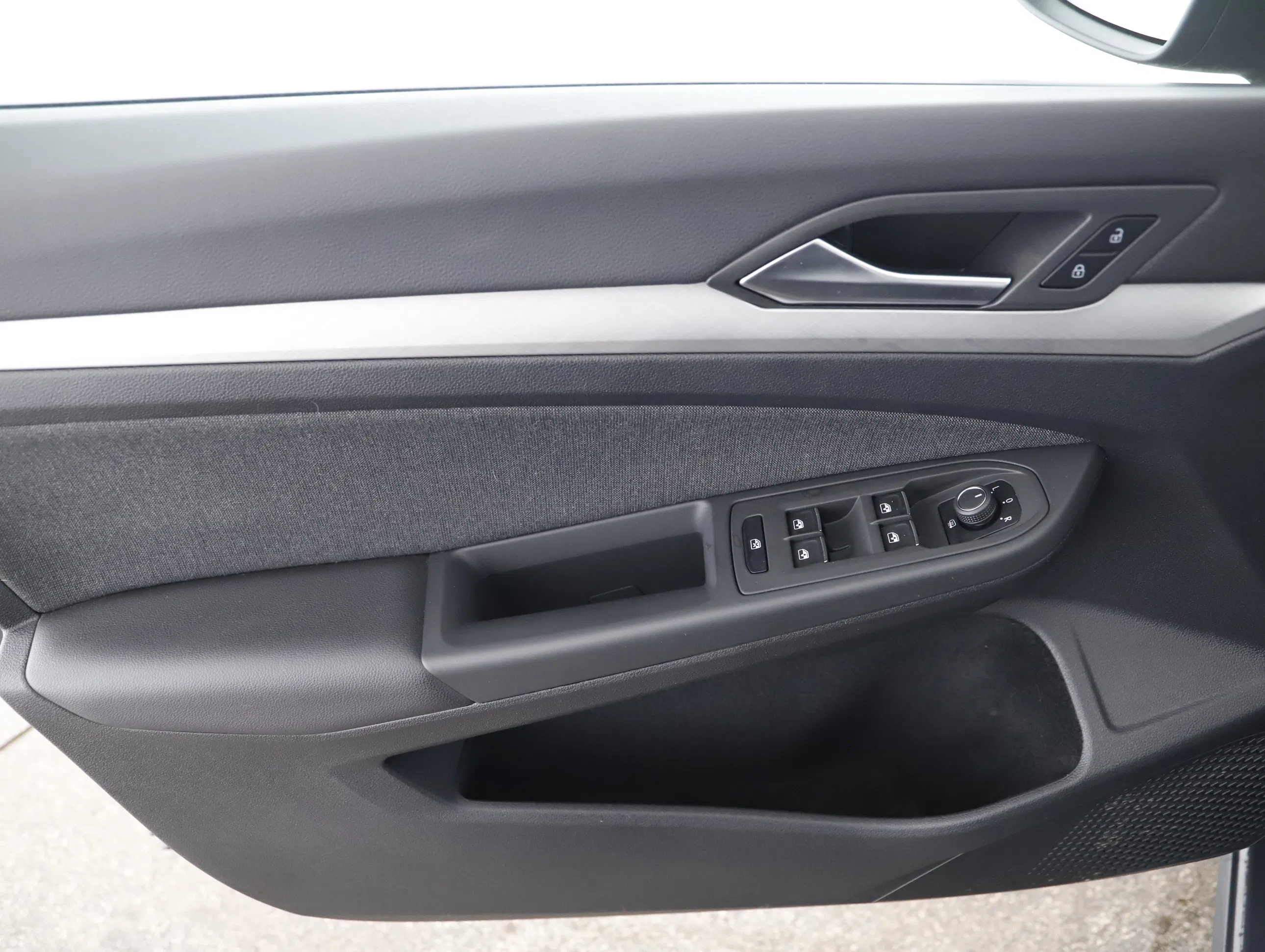 VW Golf VIII Variant 2.0 TDI Life | Bild 13 von 20