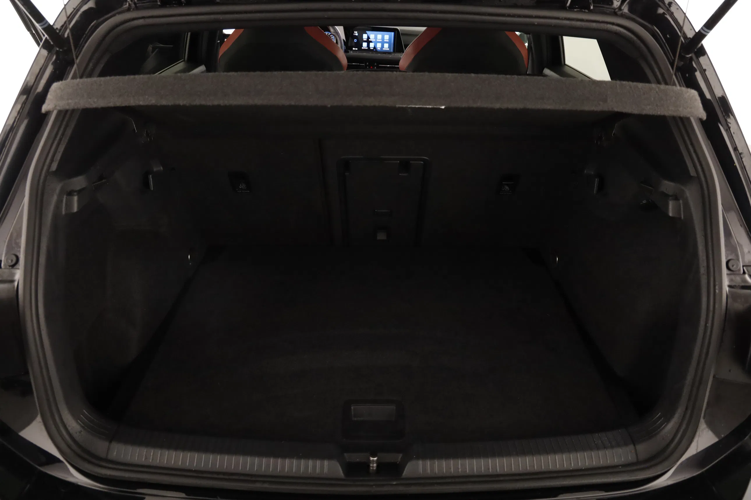 VW Golf VIII 2.0 TSI GTI | Bild 25 von 28