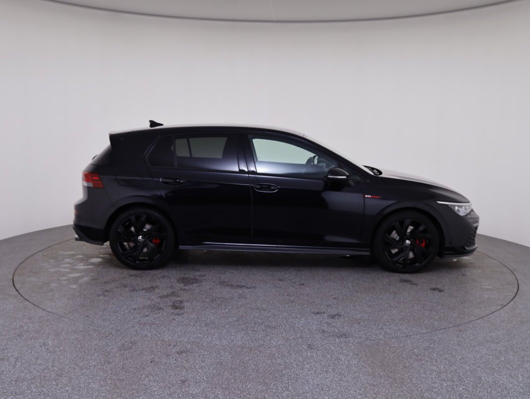 VW Golf VIII 2.0 TSI GTI | Bild 5 von 28
