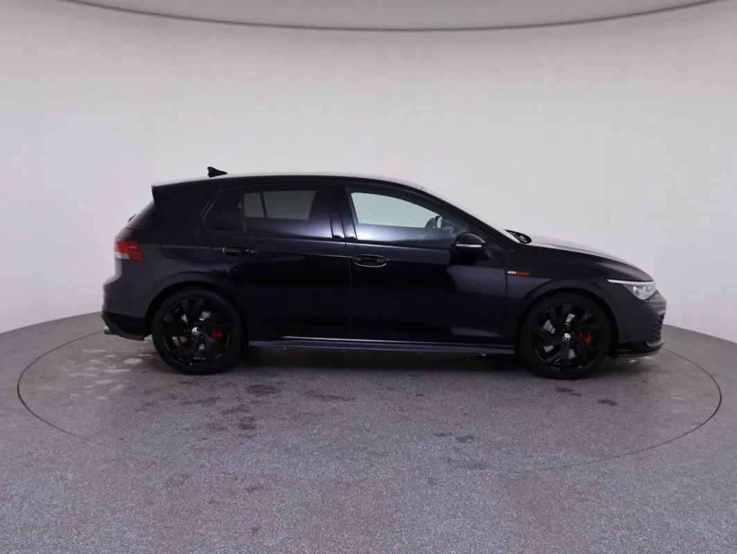 VW Golf VIII 2.0 TSI GTI | Bild 5 von 28