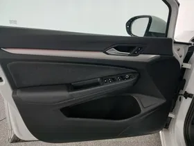 VW Golf VIII Variant 1.0 TSI Life | Thumbnail 11 von 29