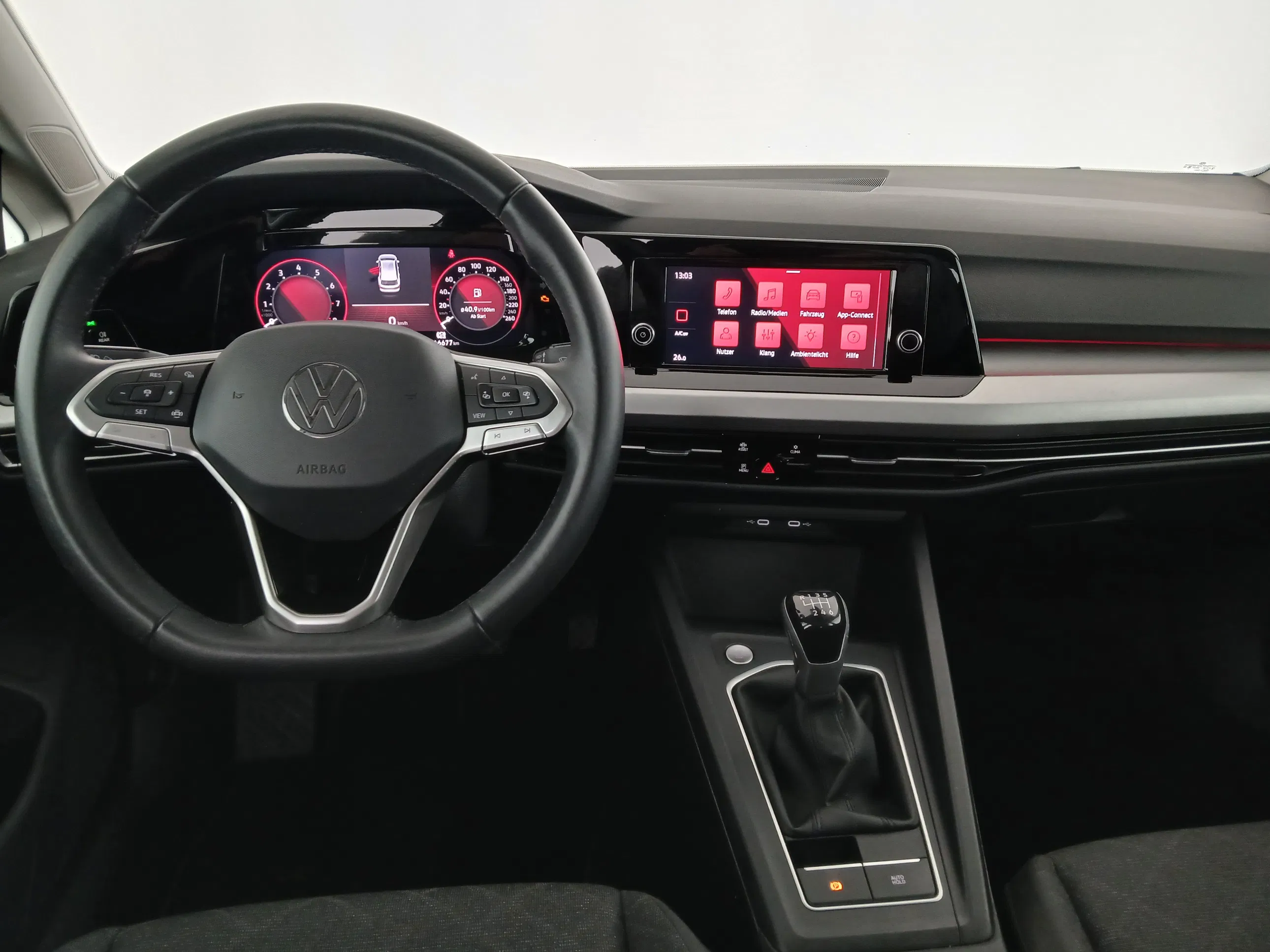 VW Golf VIII Variant 1.0 TSI Life | Bild 15 von 29