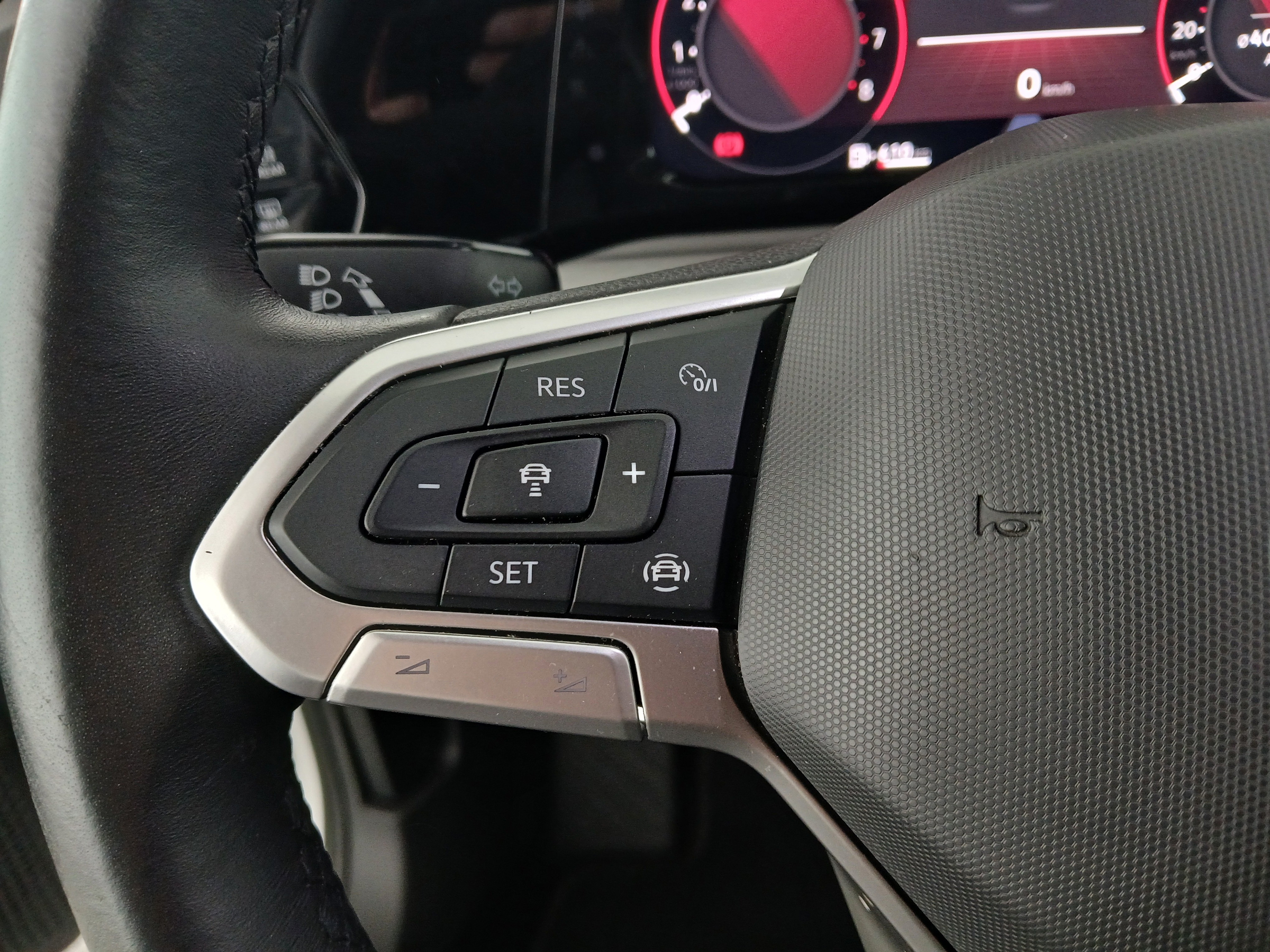 VW Golf VIII Variant 1.0 TSI Life | Bild 17 von 29