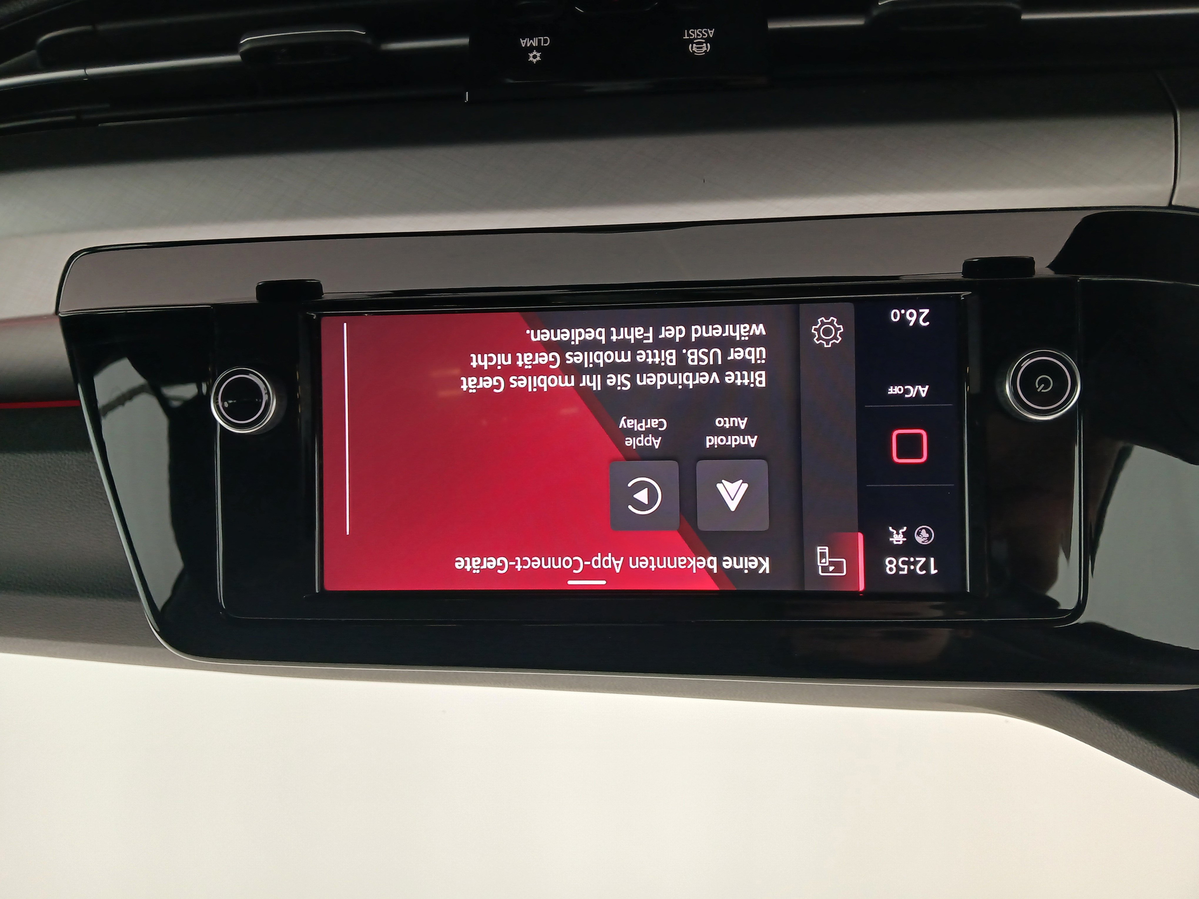 VW Golf VIII Variant 1.0 TSI Life | Bild 21 von 29