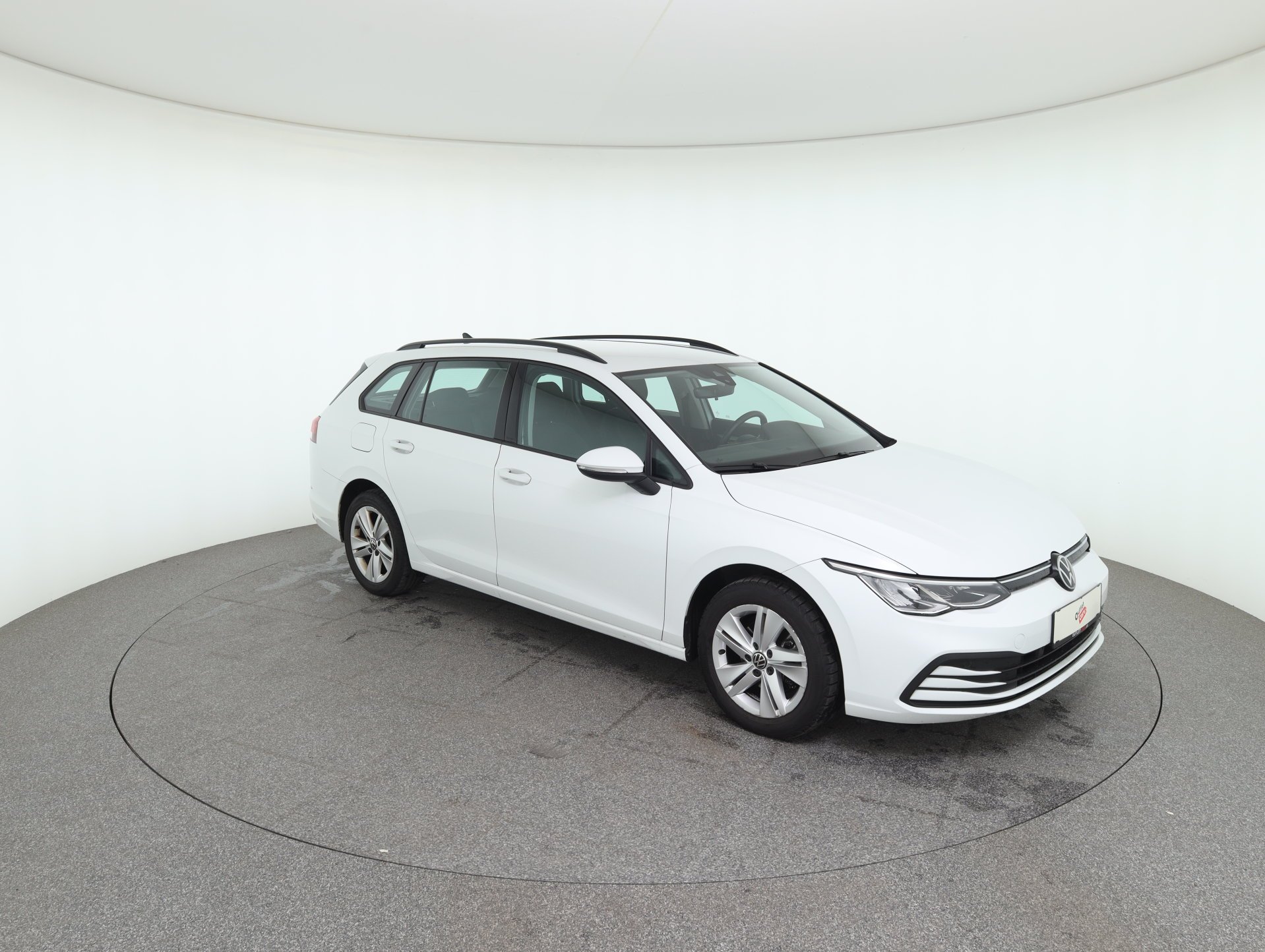 VW Golf VIII Variant 1.0 TSI Life | Bild 4 von 29