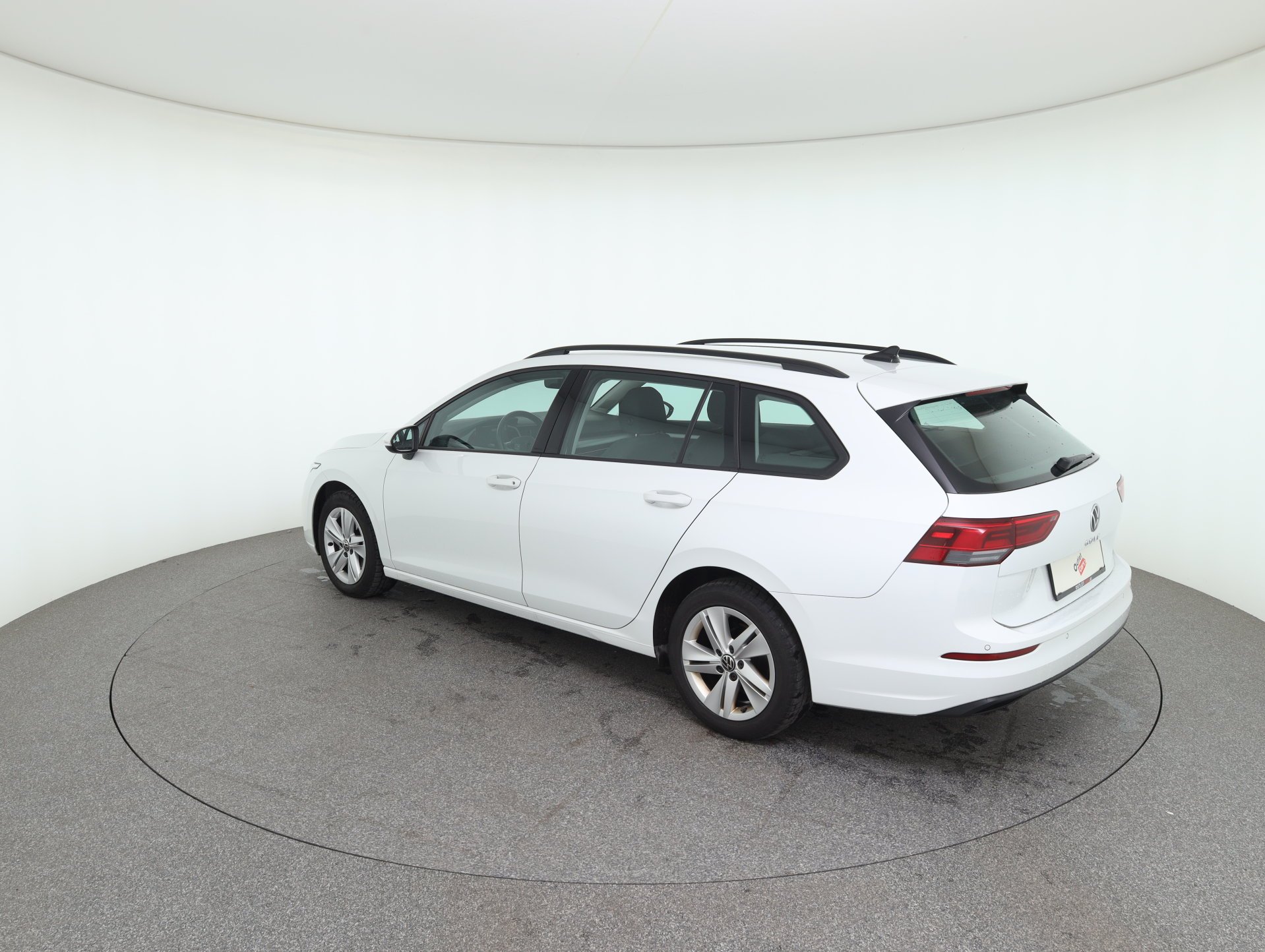 VW Golf VIII Variant 1.0 TSI Life | Bild 8 von 29