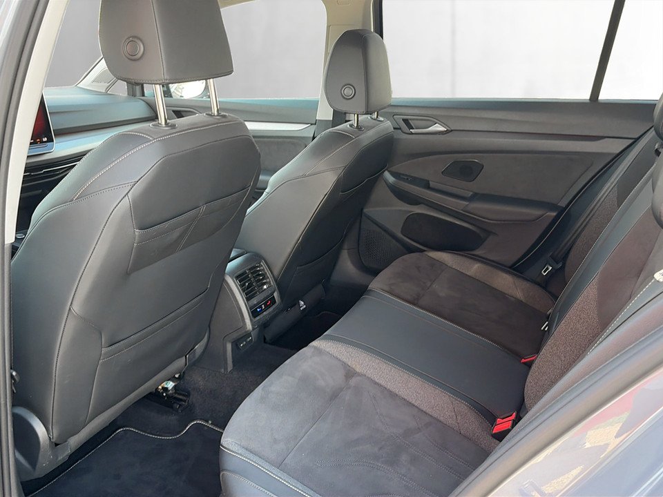 VW Golf VIII Variant 1.5 TSI 85 kW Life | Bild 18 von 21