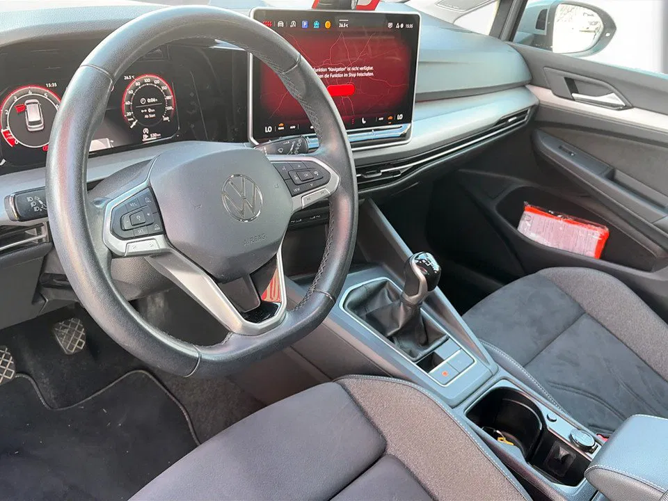 VW Golf VIII Variant 1.5 TSI 85 kW Life | Bild 8 von 21