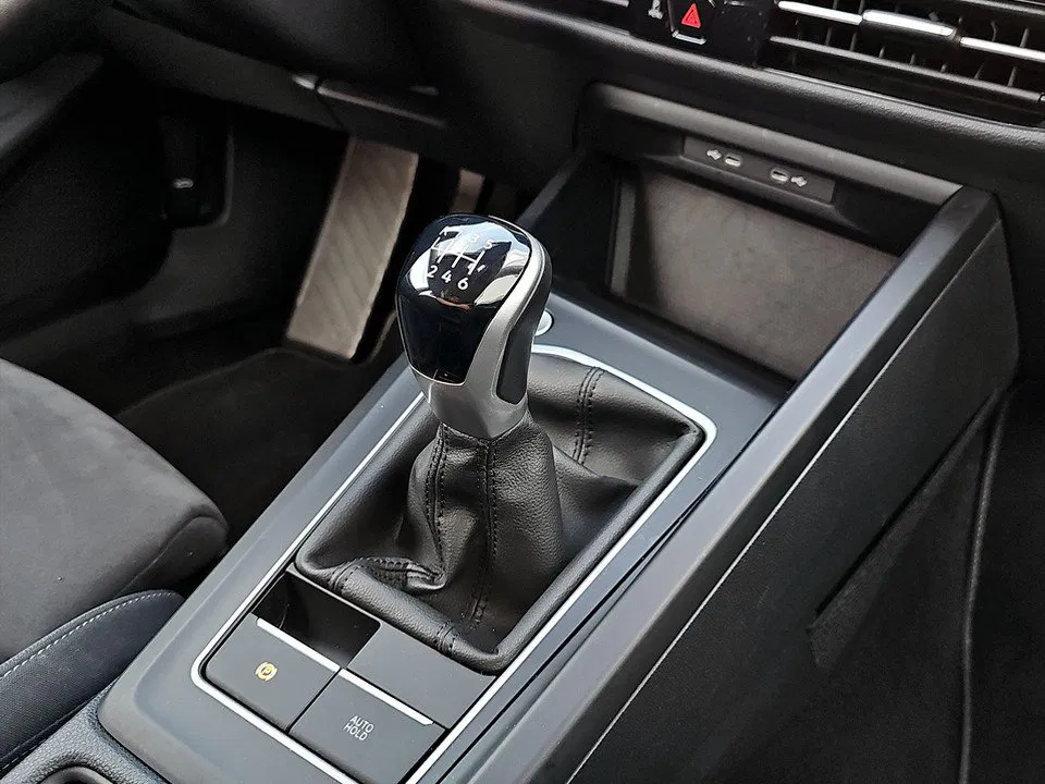 VW Golf VIII 2.0 TDI Life | Bild 18 von 20