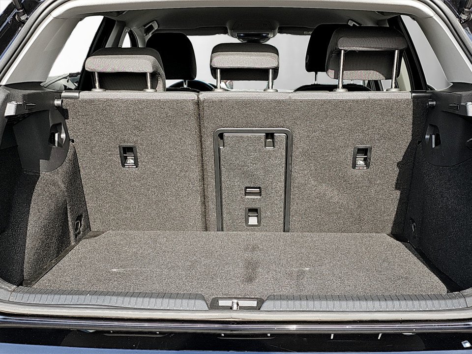 VW Golf VIII 2.0 TDI Life | Bild 20 von 20