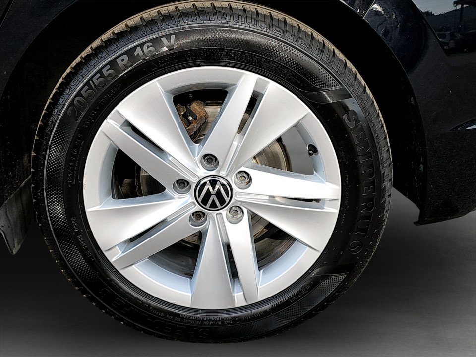 VW Golf VIII 2.0 TDI Life | Bild 6 von 20