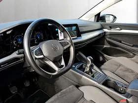 VW Golf VIII 2.0 TDI Life | Thumbnail 11 von 20