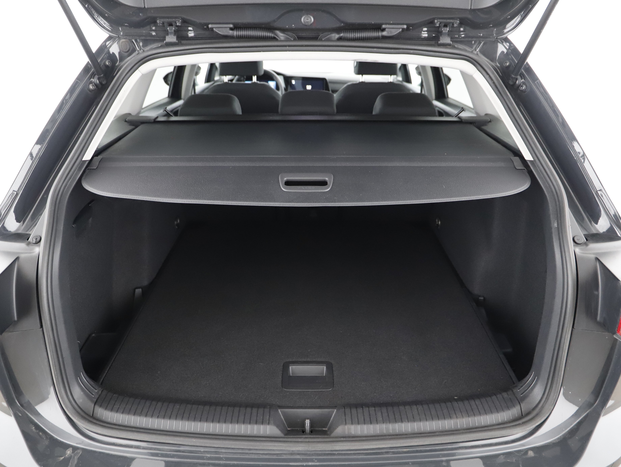 VW Golf VIII Var. 2.0TDI Life DSG | Bild 19 von 23
