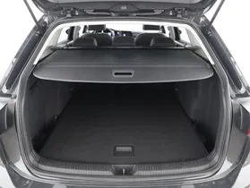 VW Golf VIII Var. 2.0TDI Life DSG | Thumbnail 19 von 23