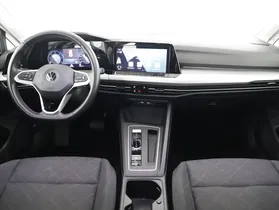 VW Golf VIII Var. 2.0TDI Life DSG | Thumbnail 12 von 23
