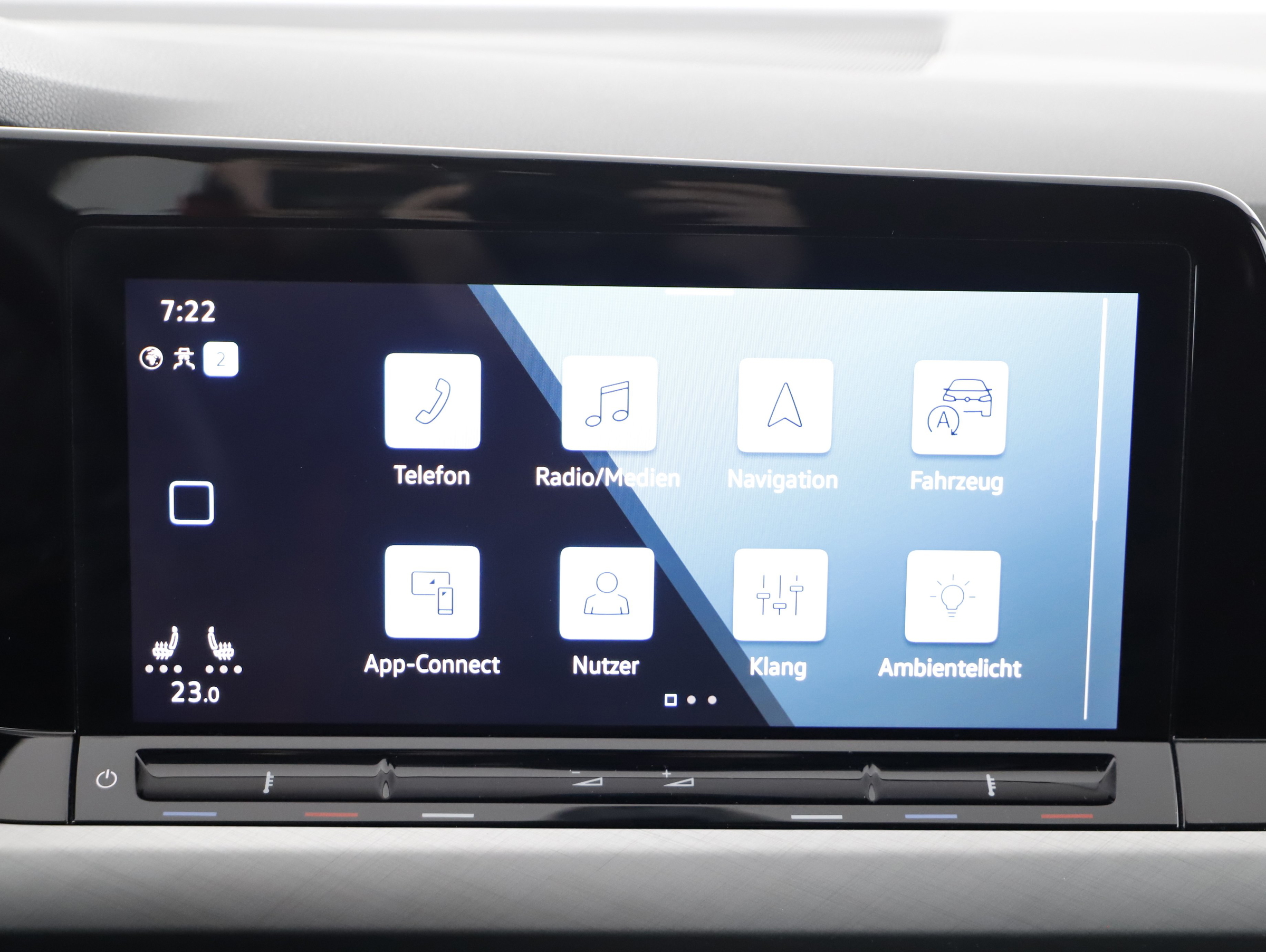 VW Golf VIII Var. 2.0TDI Life DSG | Bild 13 von 23