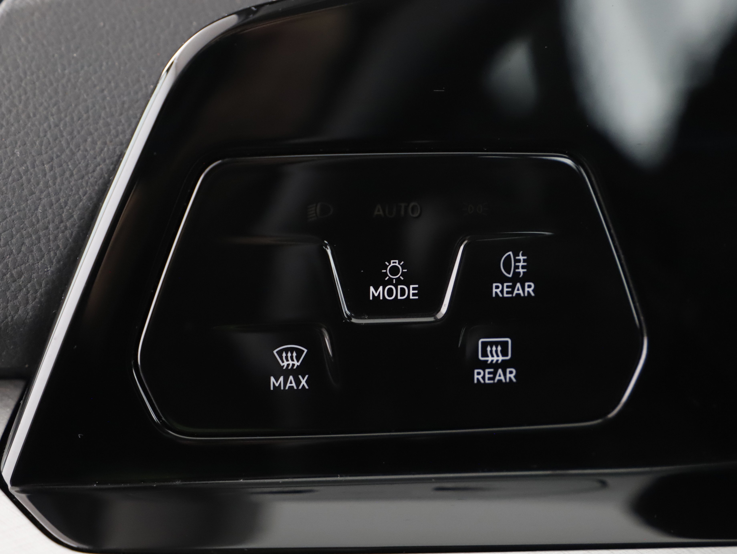 VW Golf VIII Variant 2.0 TDI Life | Bild 8 von 21