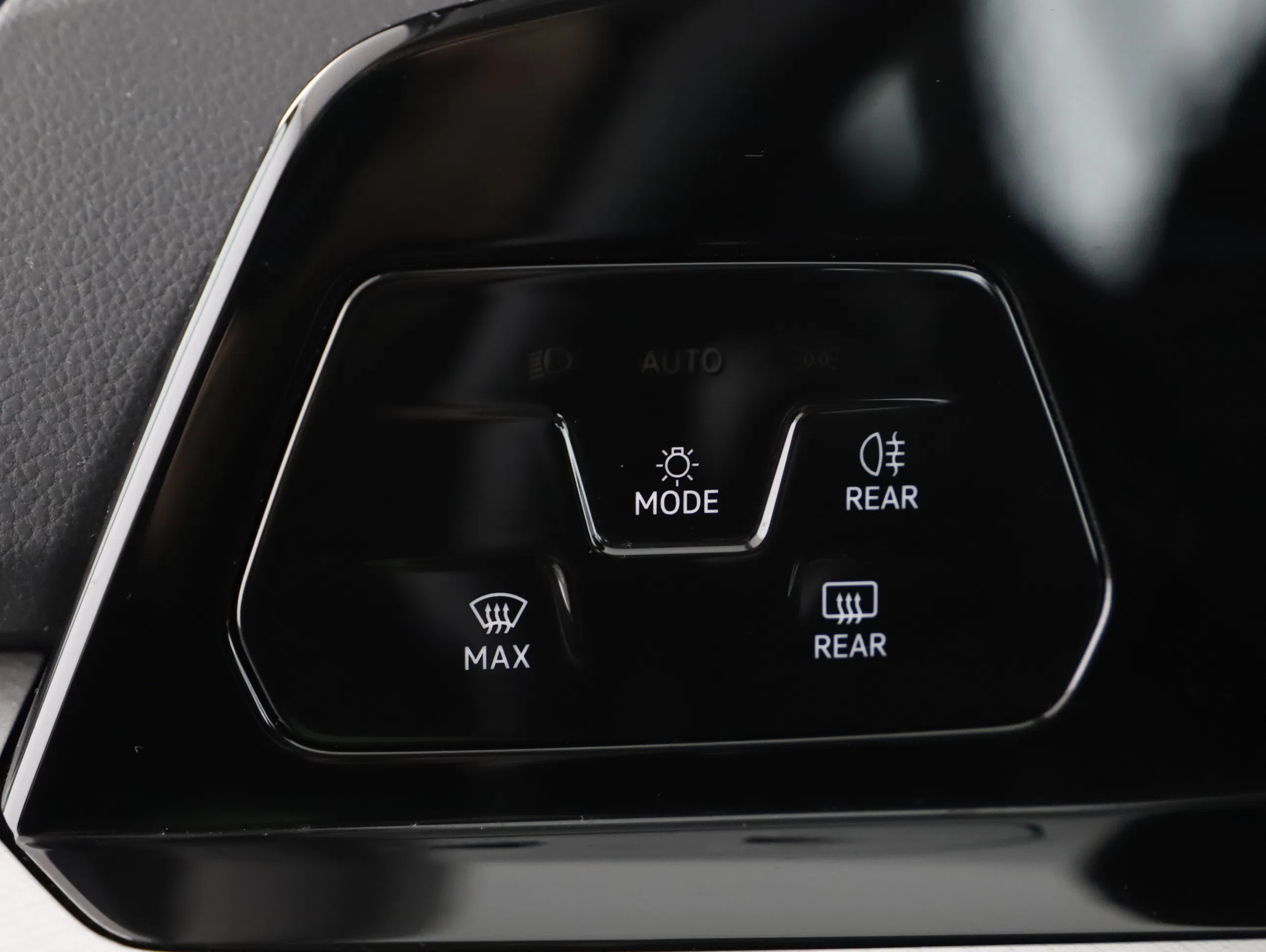 VW Golf VIII Variant 2.0 TDI Life | Bild 8 von 21