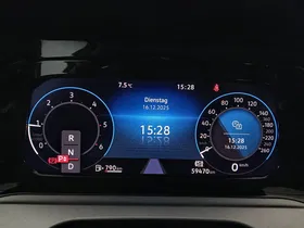 VW Golf VIII Variant 2.0 TDI Life | Thumbnail 13 von 19