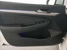 VW Golf VIII Variant 2.0 TDI Life | Thumbnail 4 von 19