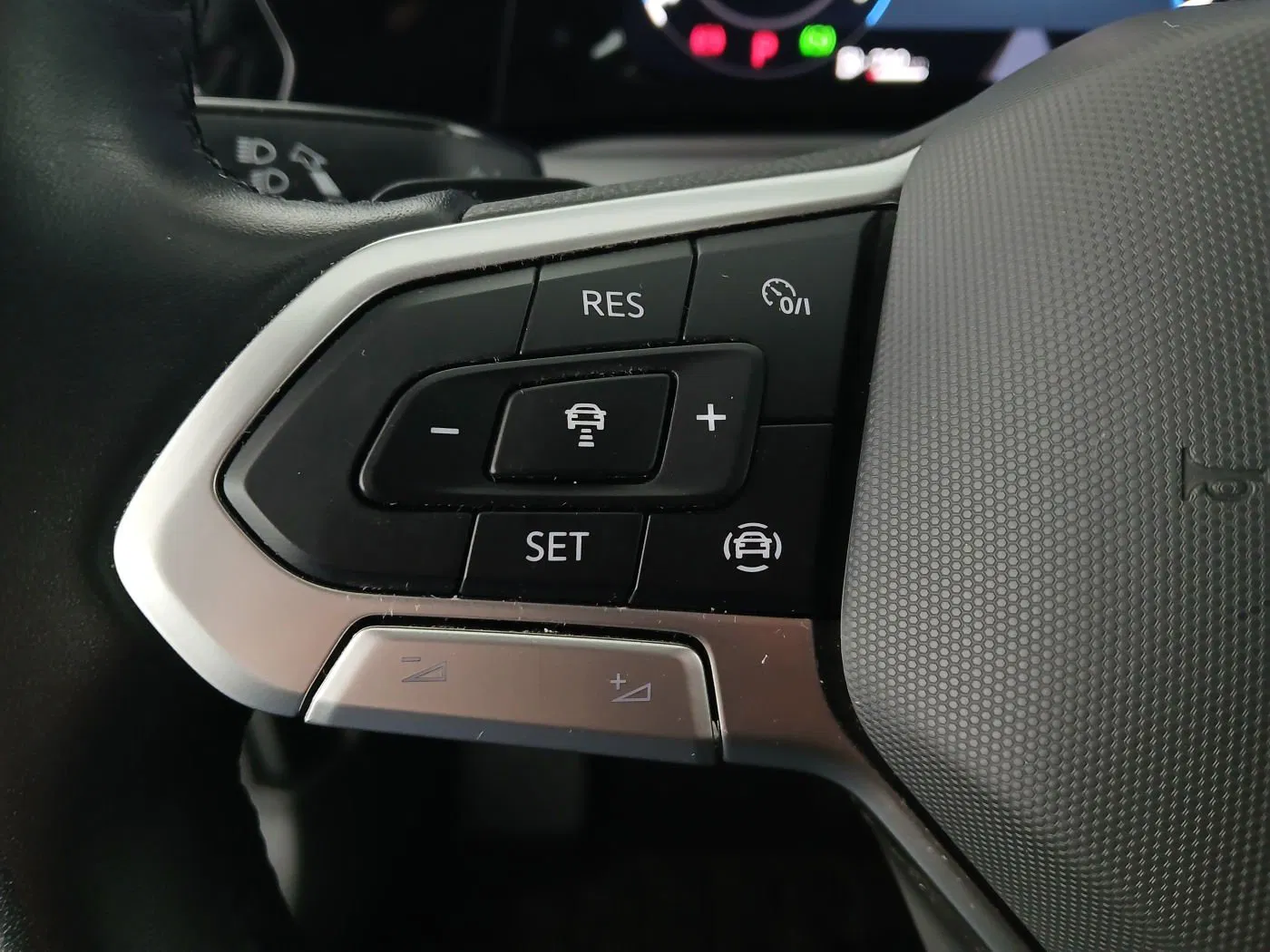 VW Golf VIII Variant 2.0 TDI Life | Bild 9 von 19