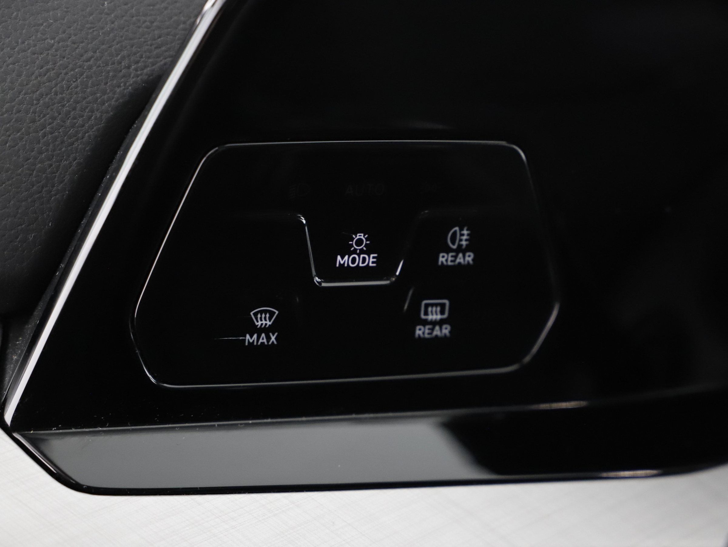 VW Golf VIII Var. 2.0 TDI Life DSG | Bild 13 von 21