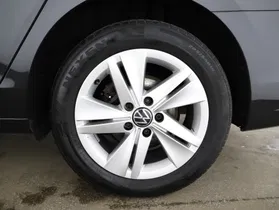 VW Golf VIII Var. 2.0 TDI Life DSG | Thumbnail 20 von 21