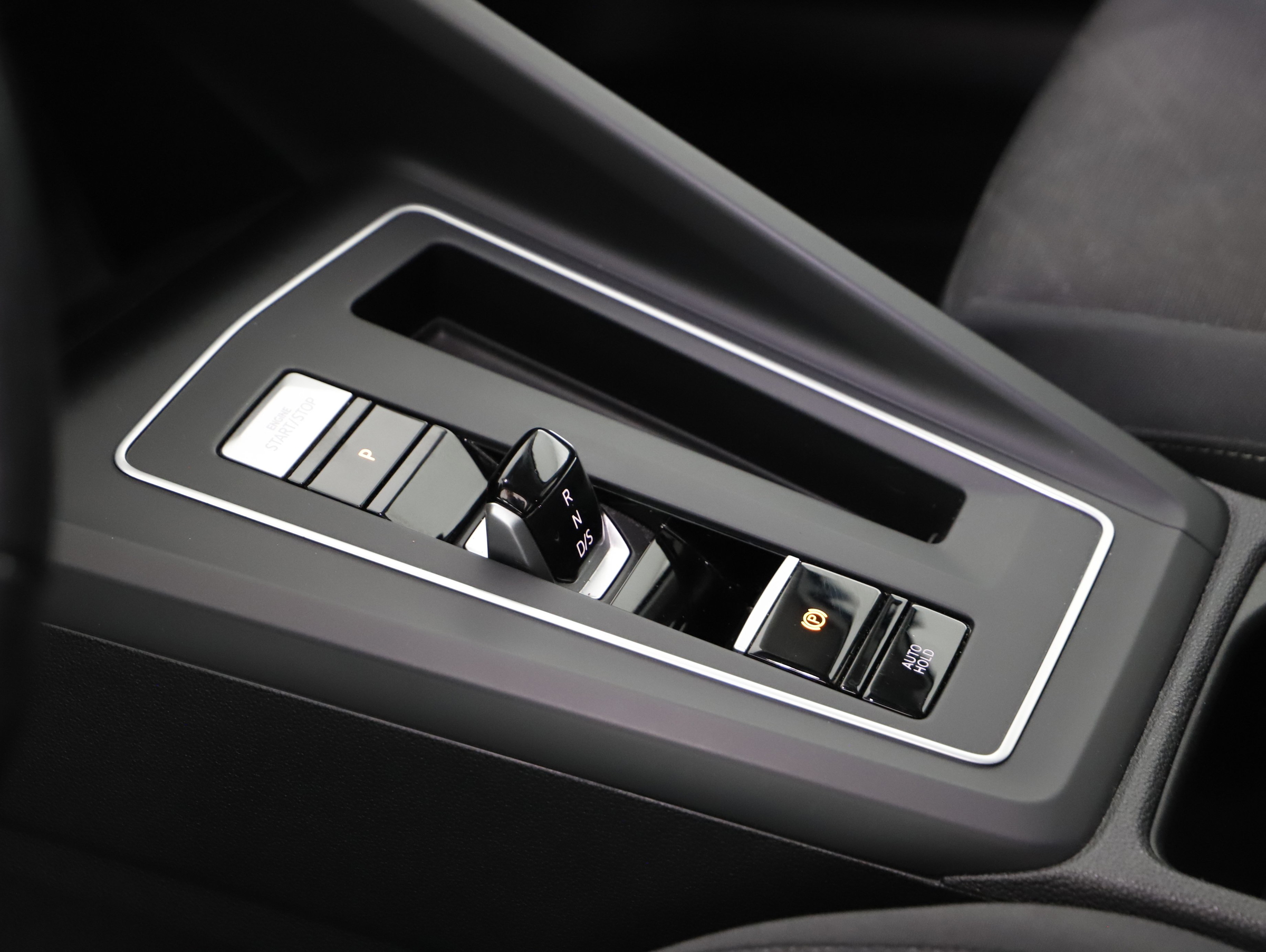 VW Golf VIII Var. 2.0 TDI Life DSG | Bild 5 von 21
