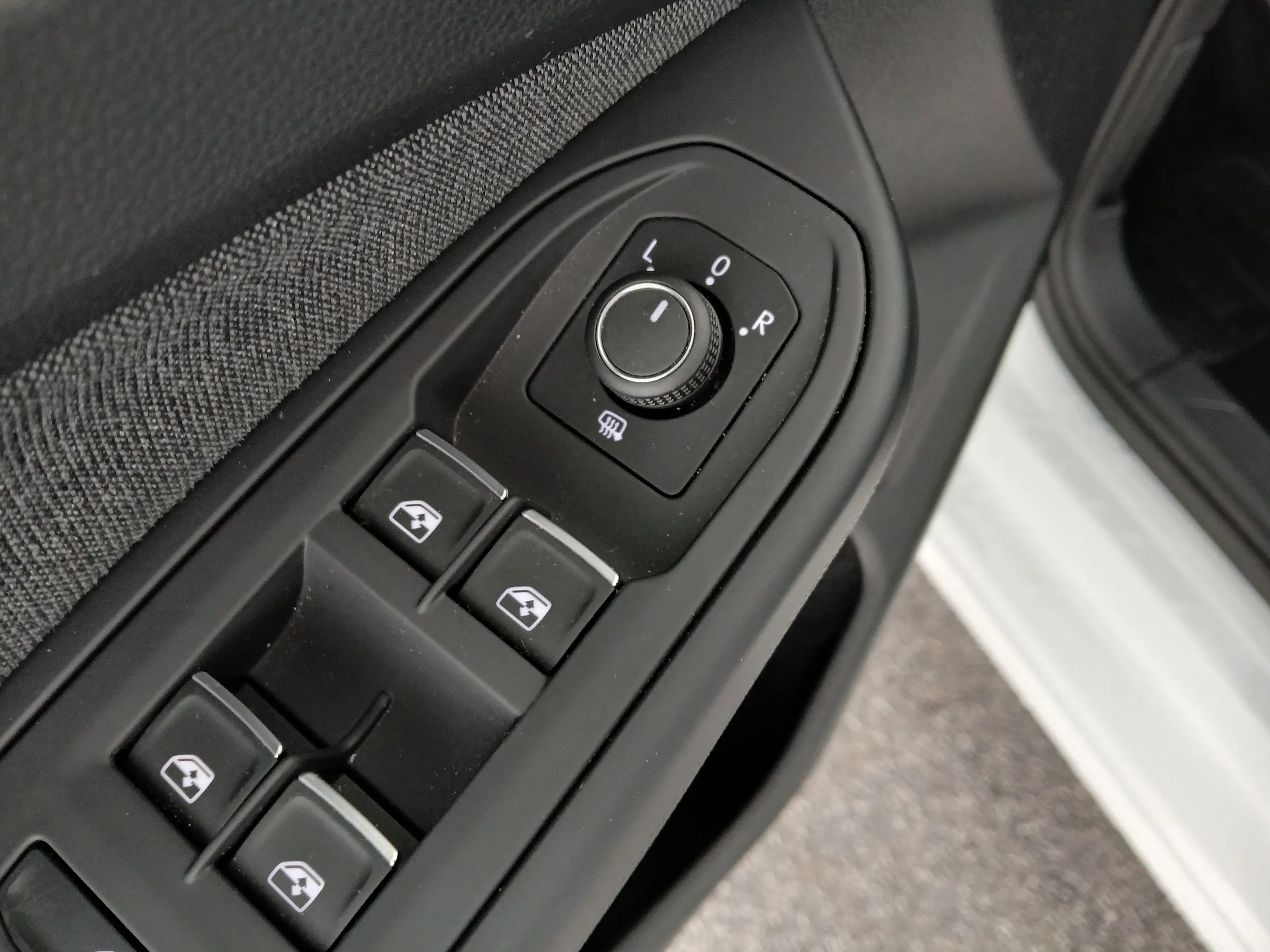 VW Golf VIII Variant 1.0 TSI Life | Bild 12 von 29