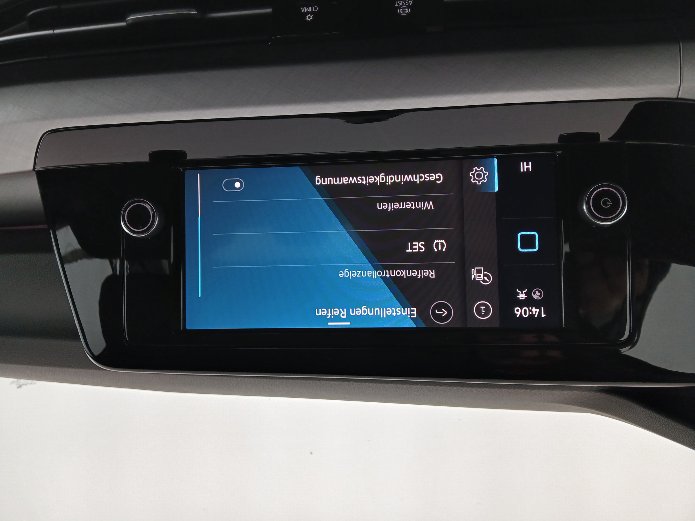 VW Golf VIII Variant 1.0 TSI Life | Bild 23 von 29