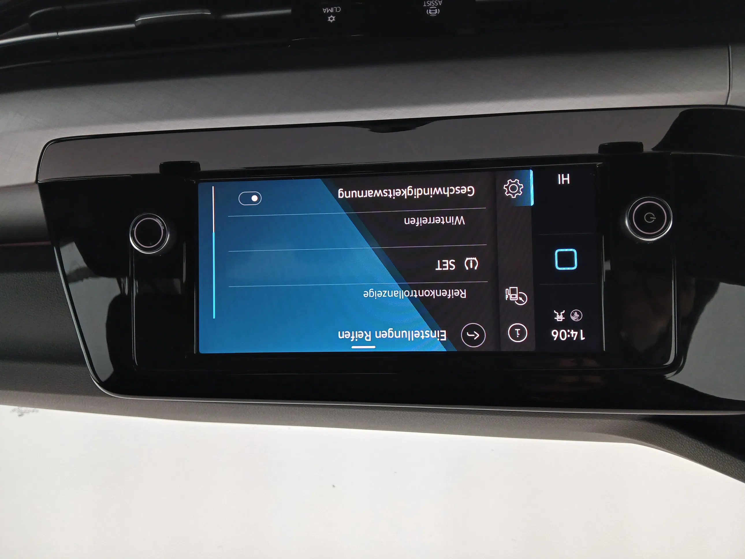 VW Golf VIII Variant 1.0 TSI Life | Bild 23 von 29