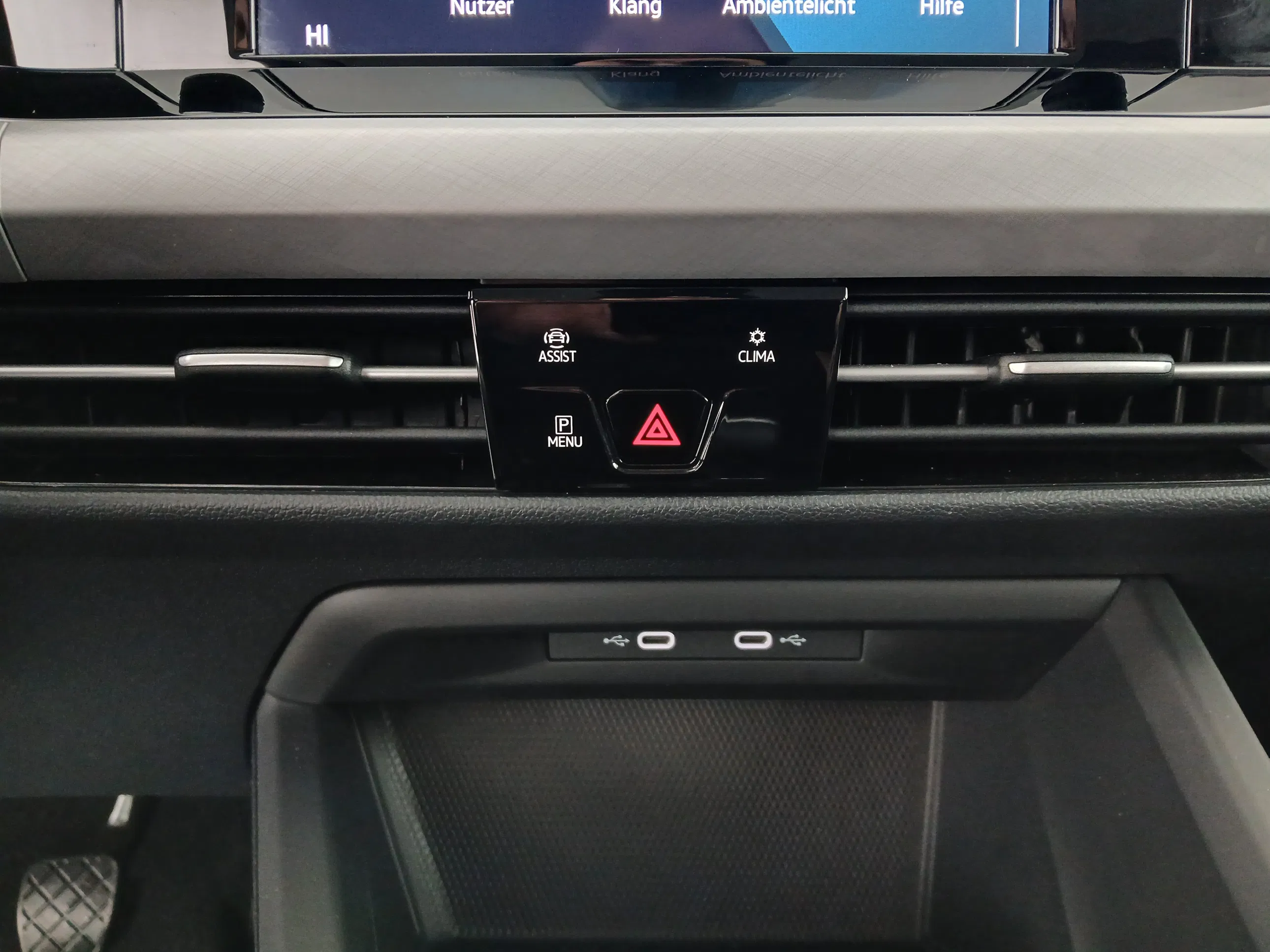 VW Golf VIII Variant 1.0 TSI Life | Bild 24 von 29