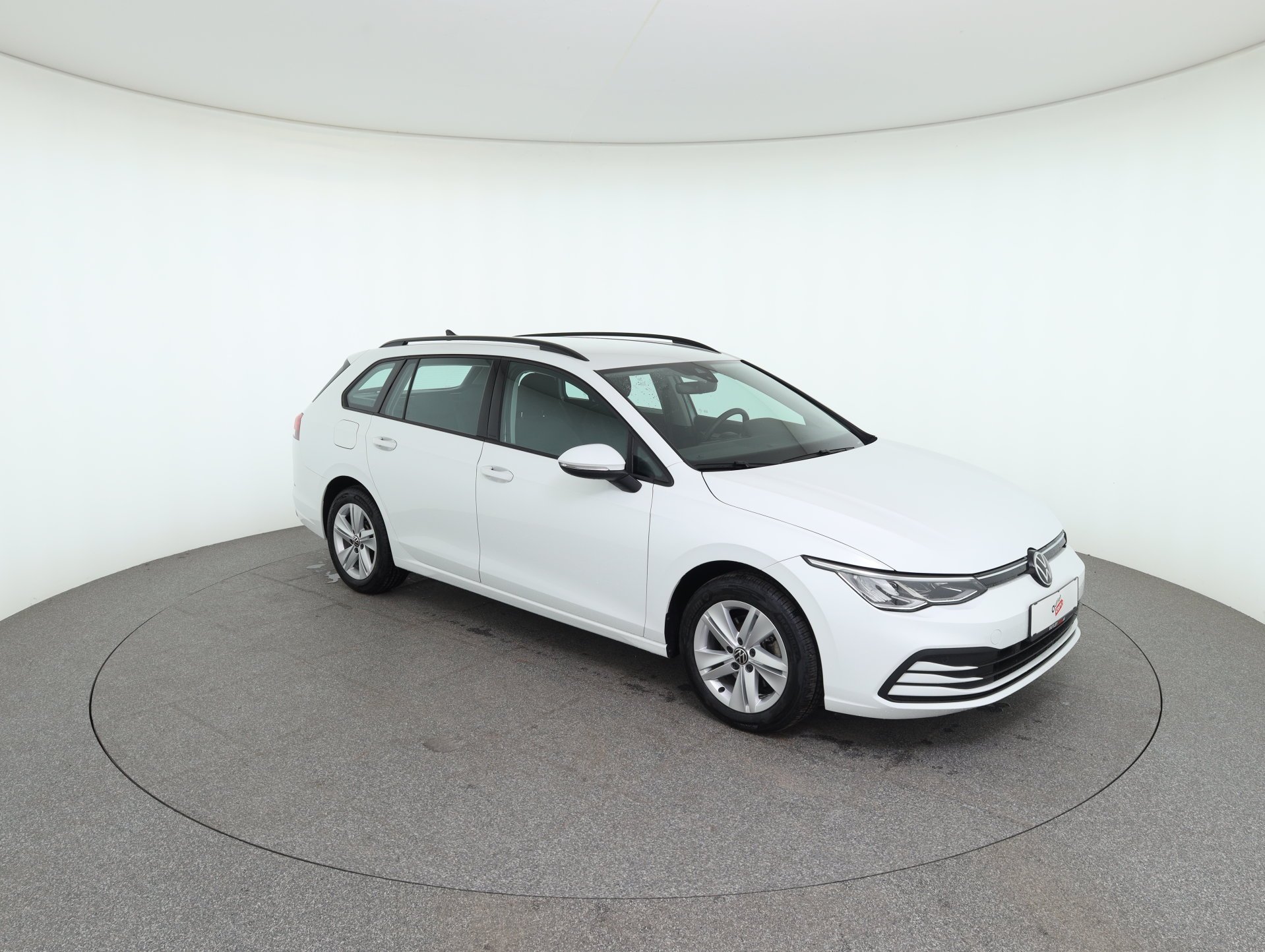 VW Golf VIII Variant 1.0 TSI Life | Bild 4 von 29