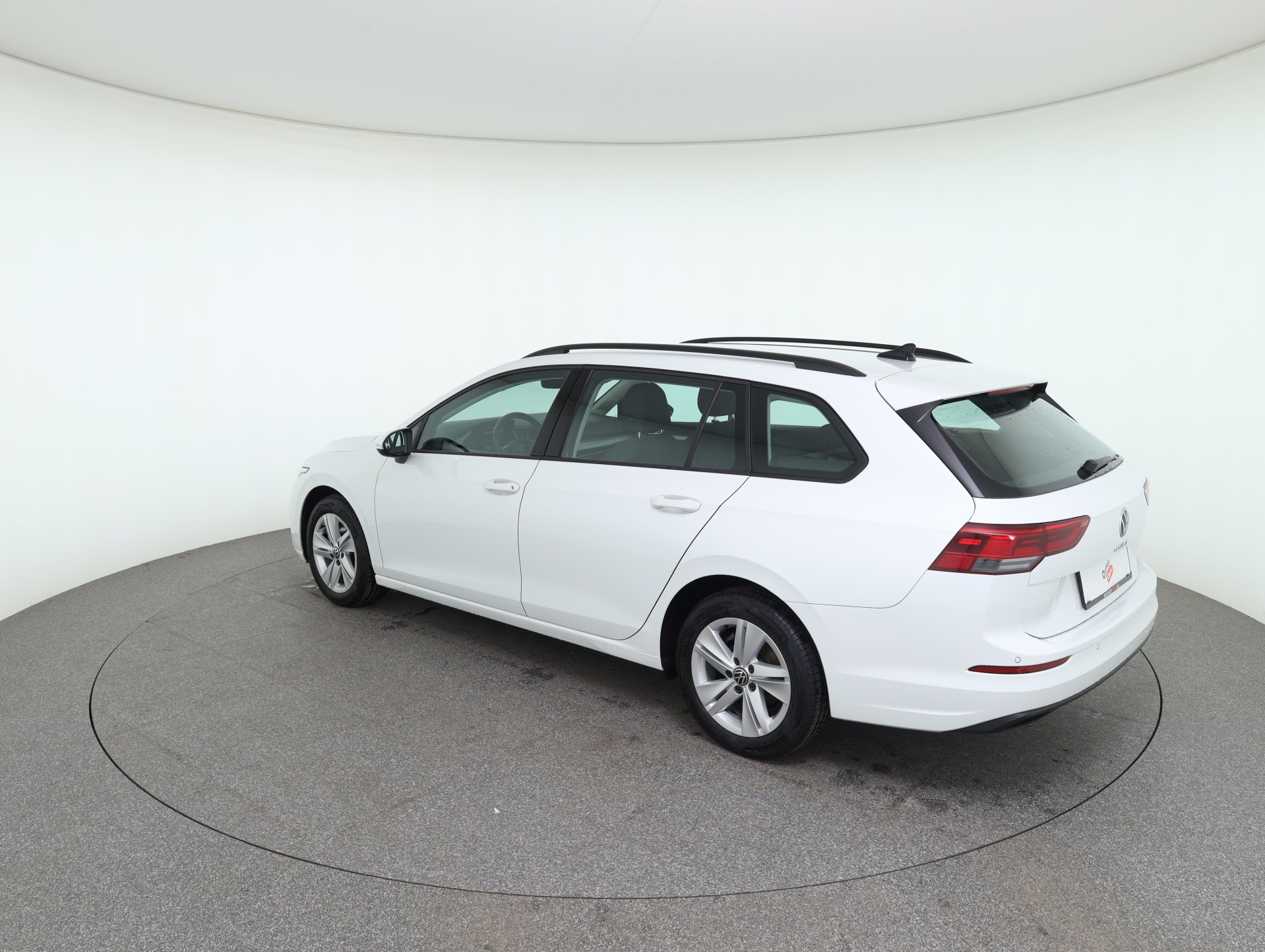 VW Golf VIII Variant 1.0 TSI Life | Bild 8 von 29