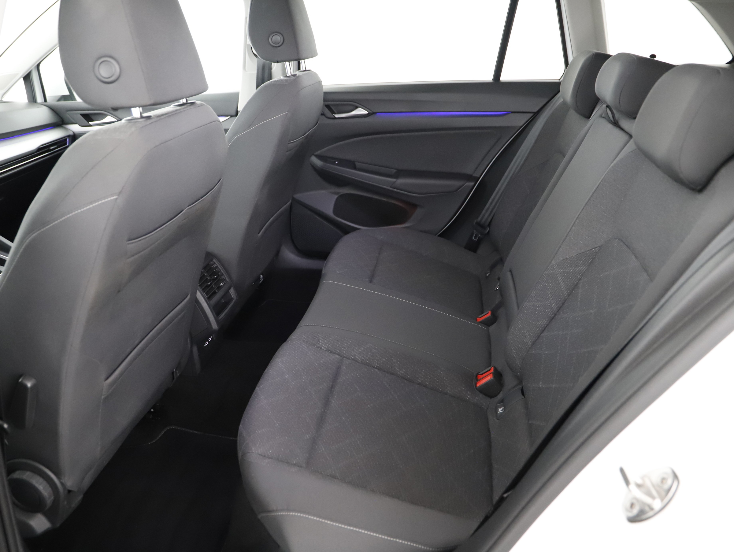 VW Golf VIII Var 2.0TDI Life DSG | Bild 2 von 21